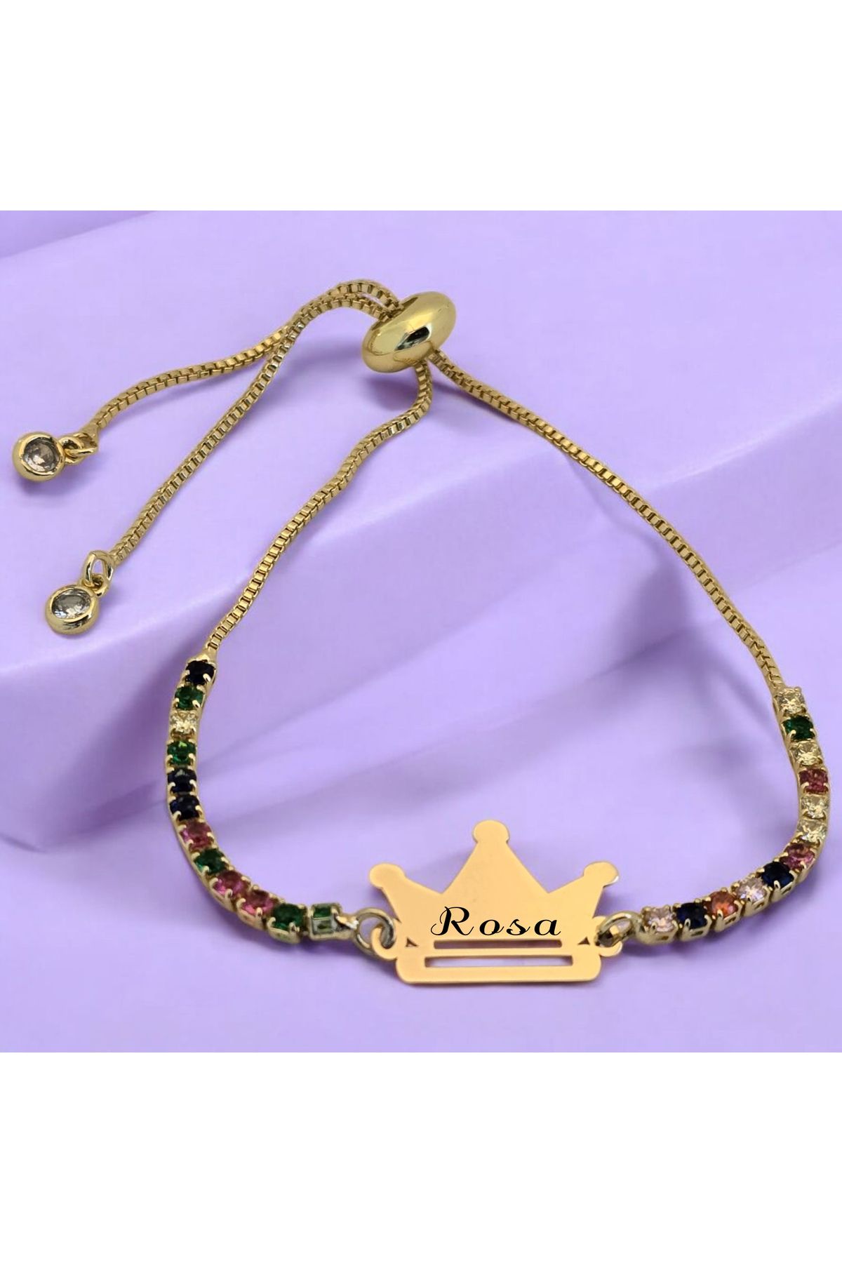 ARCHINO GOLD Rosa İsmine Özel 14 Ayar Altın Plakalı Renkli Taş Desenli Taç Motifli Hediye Bileklik-489isim