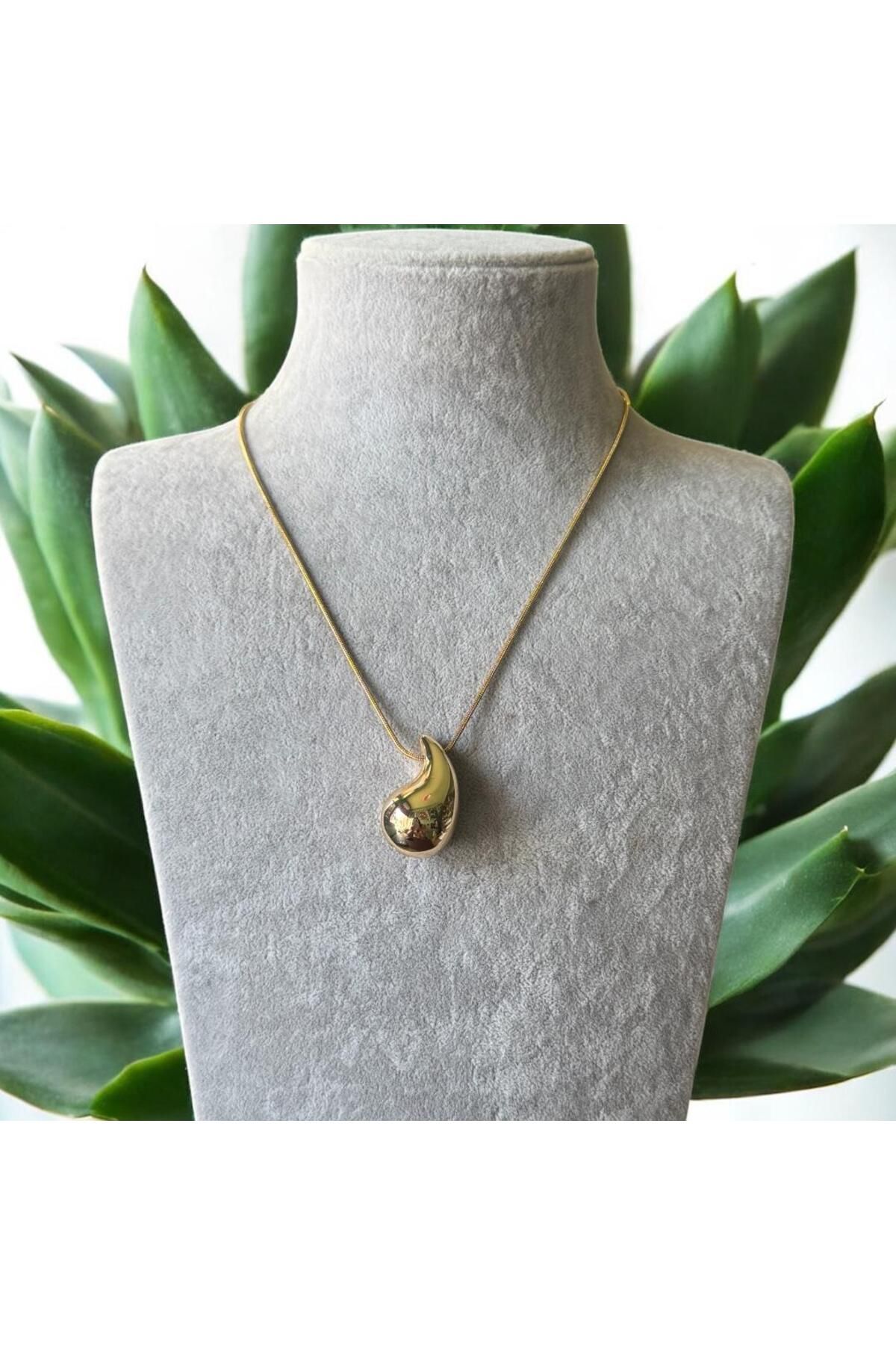 Kırmızı Sanat Evi İri Damla Uçlu Gold Renk Trend Çelik Kolye