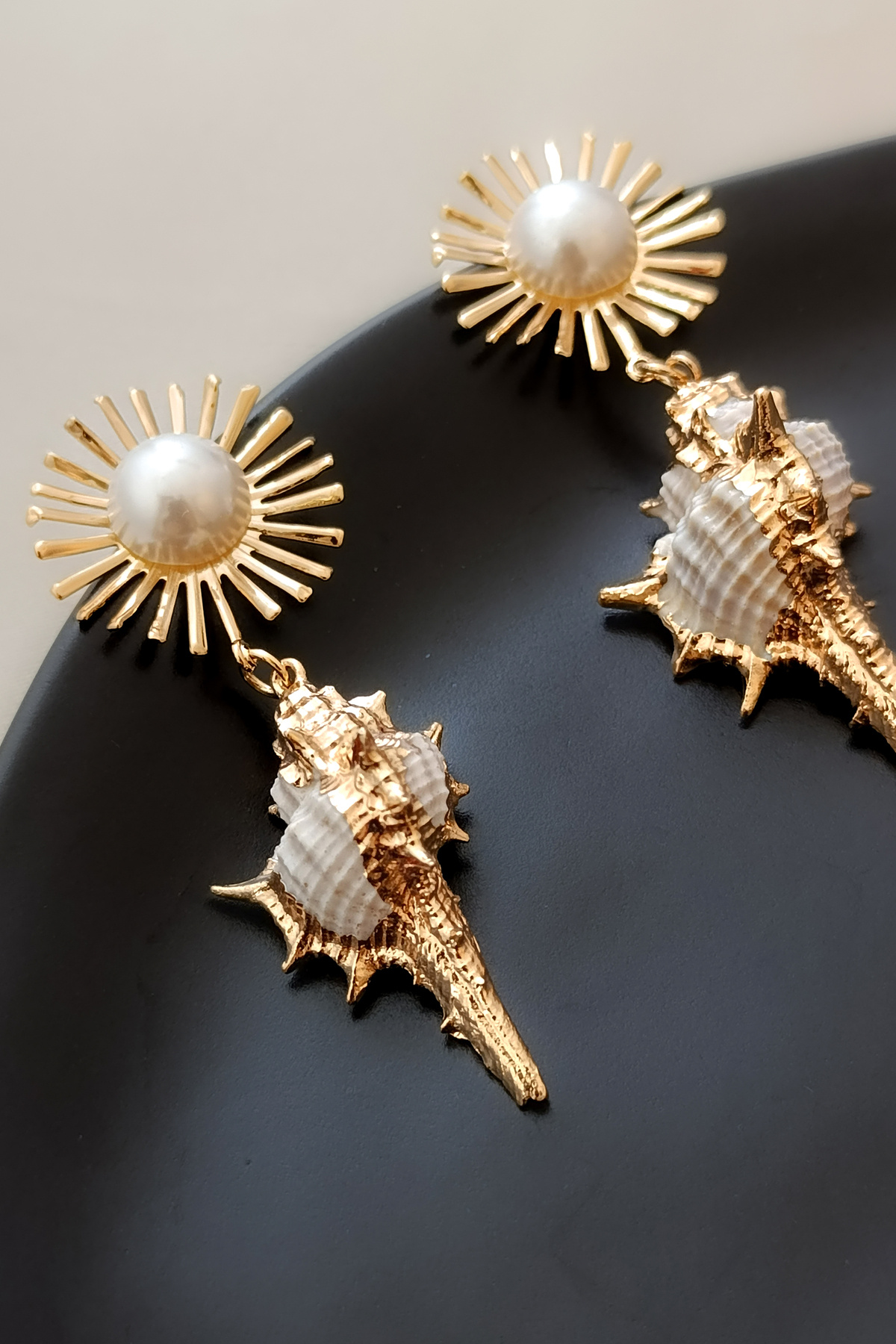 COSİTA-Seashell Gold Sun Figure Large Size Pearl Detail Long Dangle Earrings 4