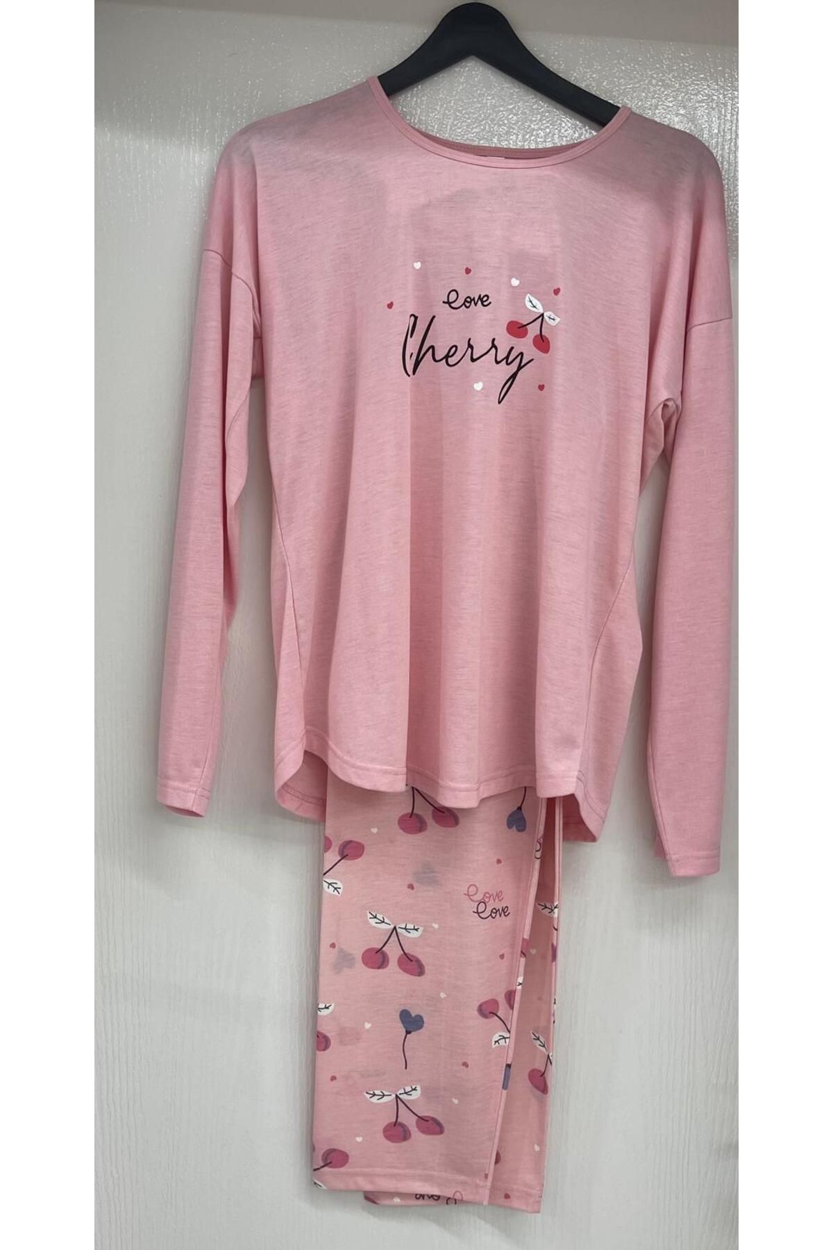 Pijamoni HER MEVSİME UYGUN PEMBE KİRAZLI KADIN PİJAMA TAKIMI