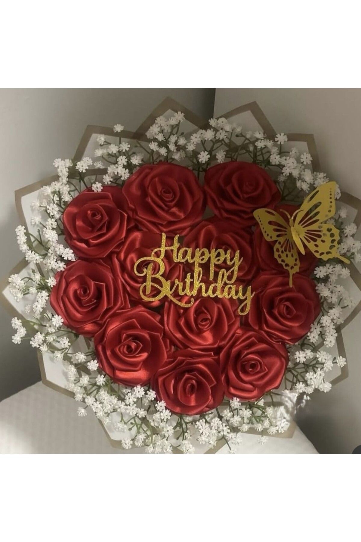 CANSIN 15 ADET KIRMIZI HAPPY BRITHDAY PLEKSİ YAZILI SOLMAYAN GÜL BUKETİ