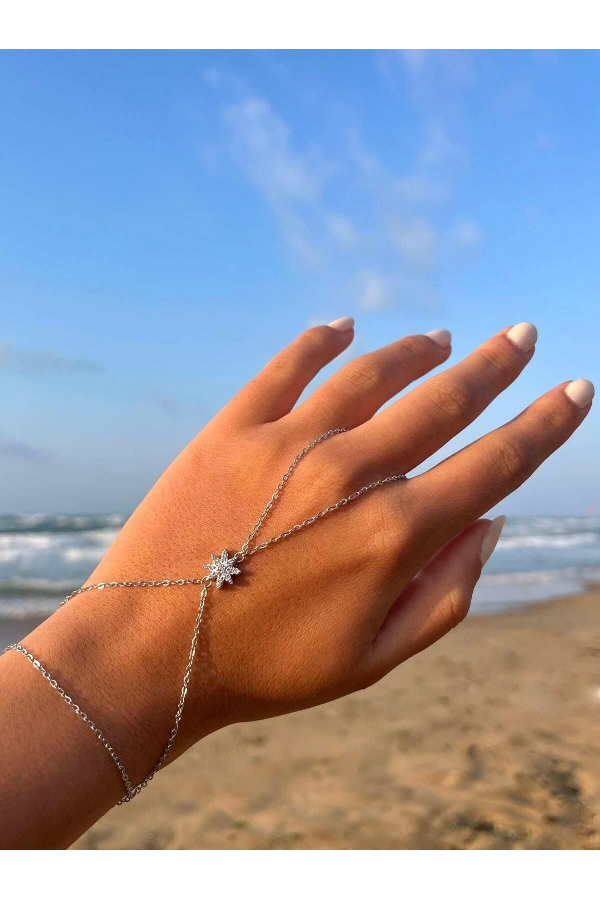 Zerys Jewelry Kutup Yıldızı Detaylı Gümüş Şahmeran