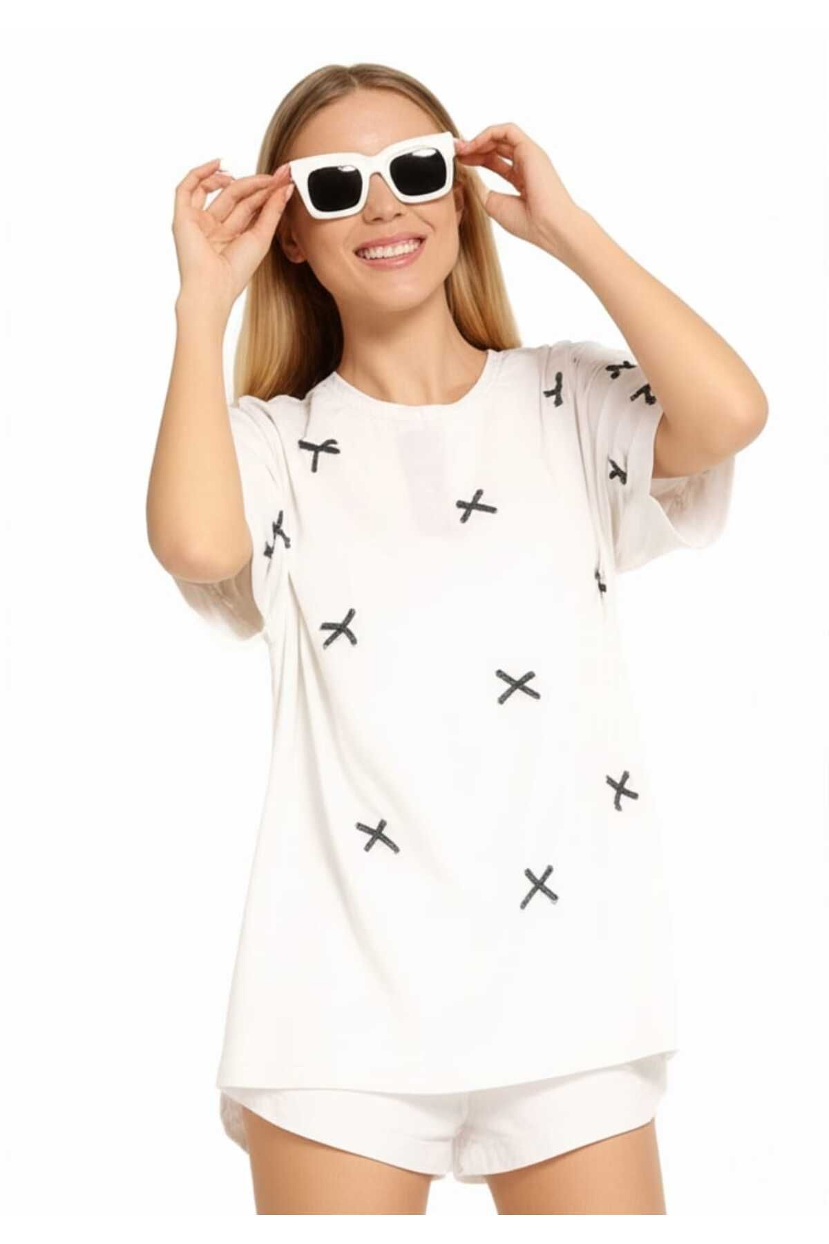 SSO Fiyonk Detaylı Bisiklet Yaka Desenli Kısa Kollu T-Shirt