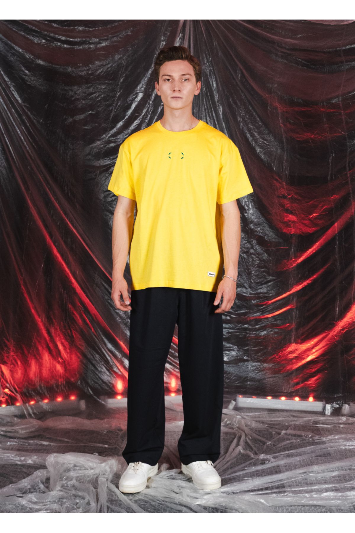 SEVDRUS BRAZIL SARI %100 PAMUK YEŞİL DETAY NAKIŞLI YAZLIK T-SHIRT