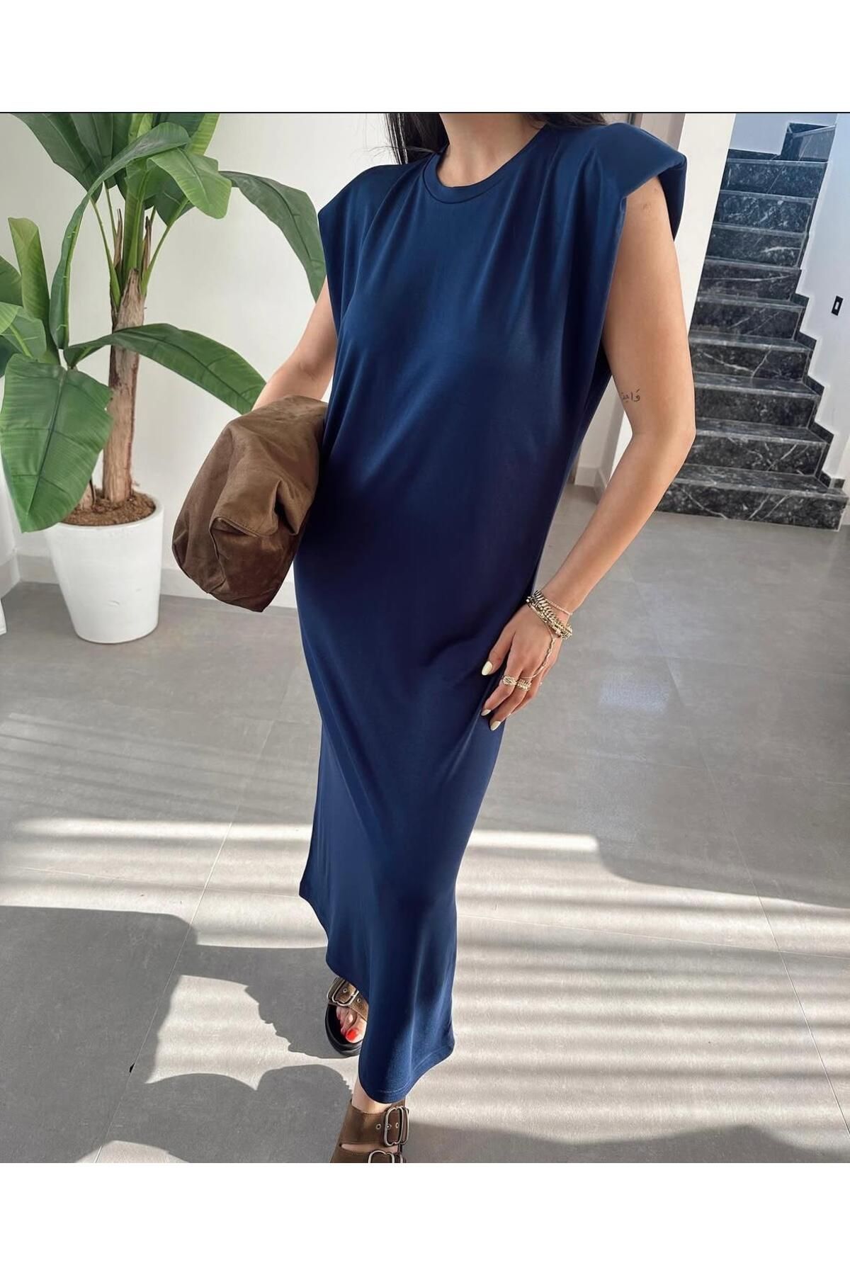 La Perla Boutique vatkalı midi penye elbise