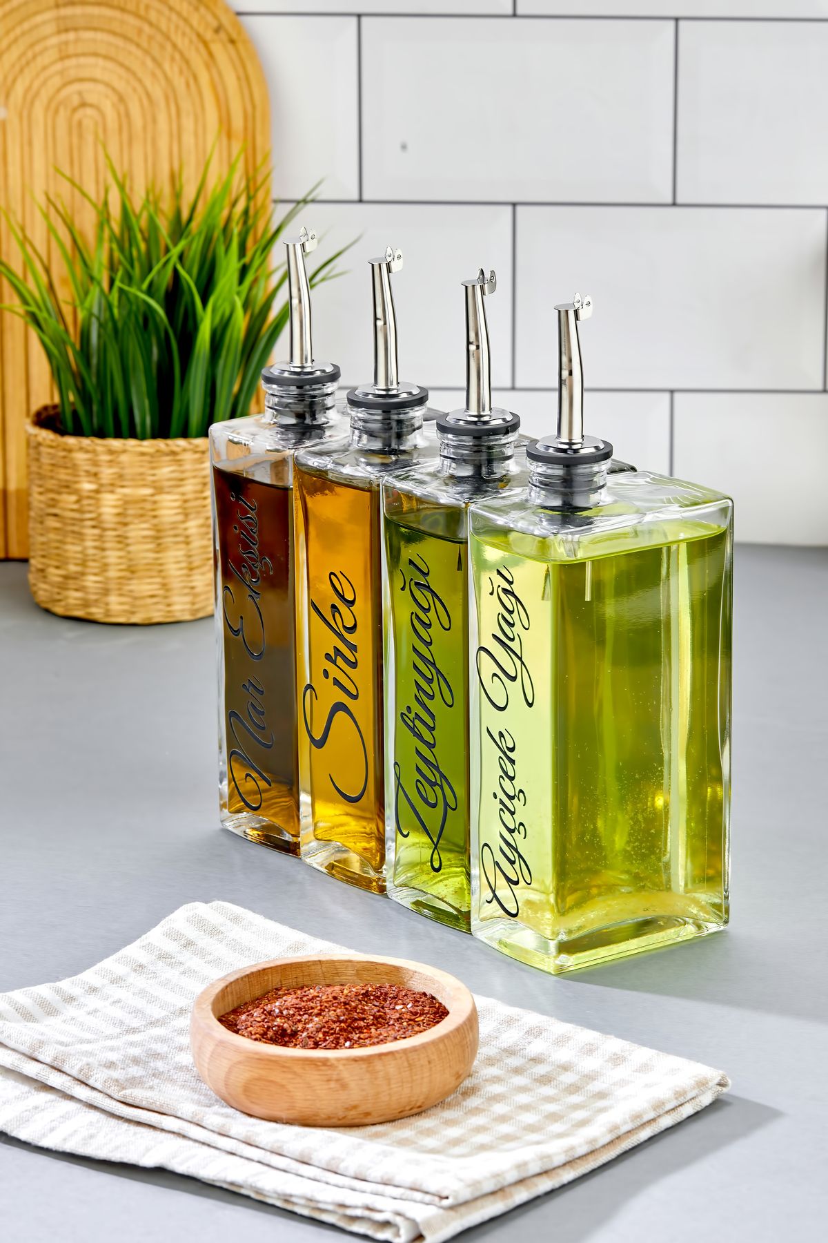 MODA OZY 4lü 500 ml Gümüş Kapak Cam Zeytinyağı /Ayçiçekyağı/Nar Ekşisi /Sirke Transfer Etiketli Yağdanlık