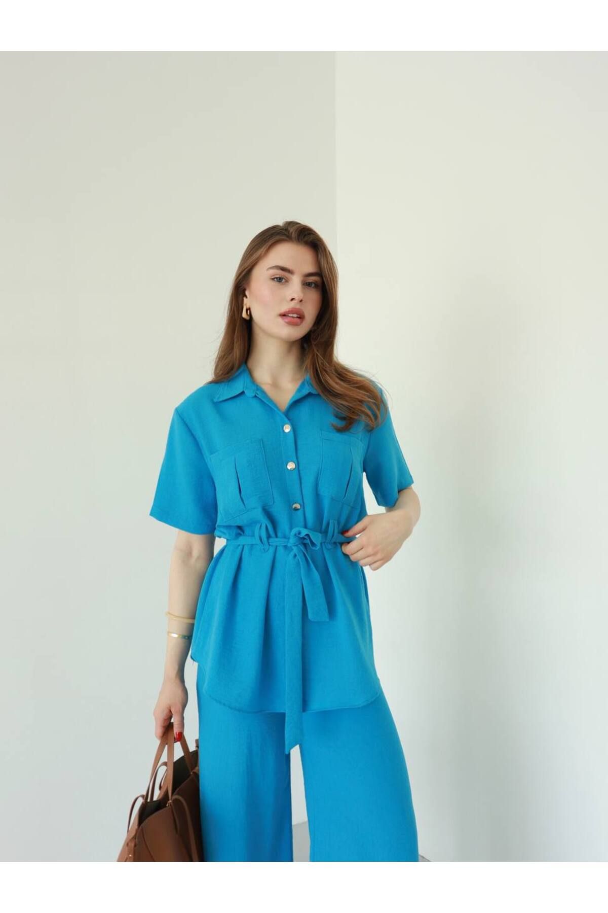 studio fashion 1988 Mavi %100 Pamuk Beli Kuşak Bağlamalı Gold Düğme Detaylı Gömlek Pantolon Takım