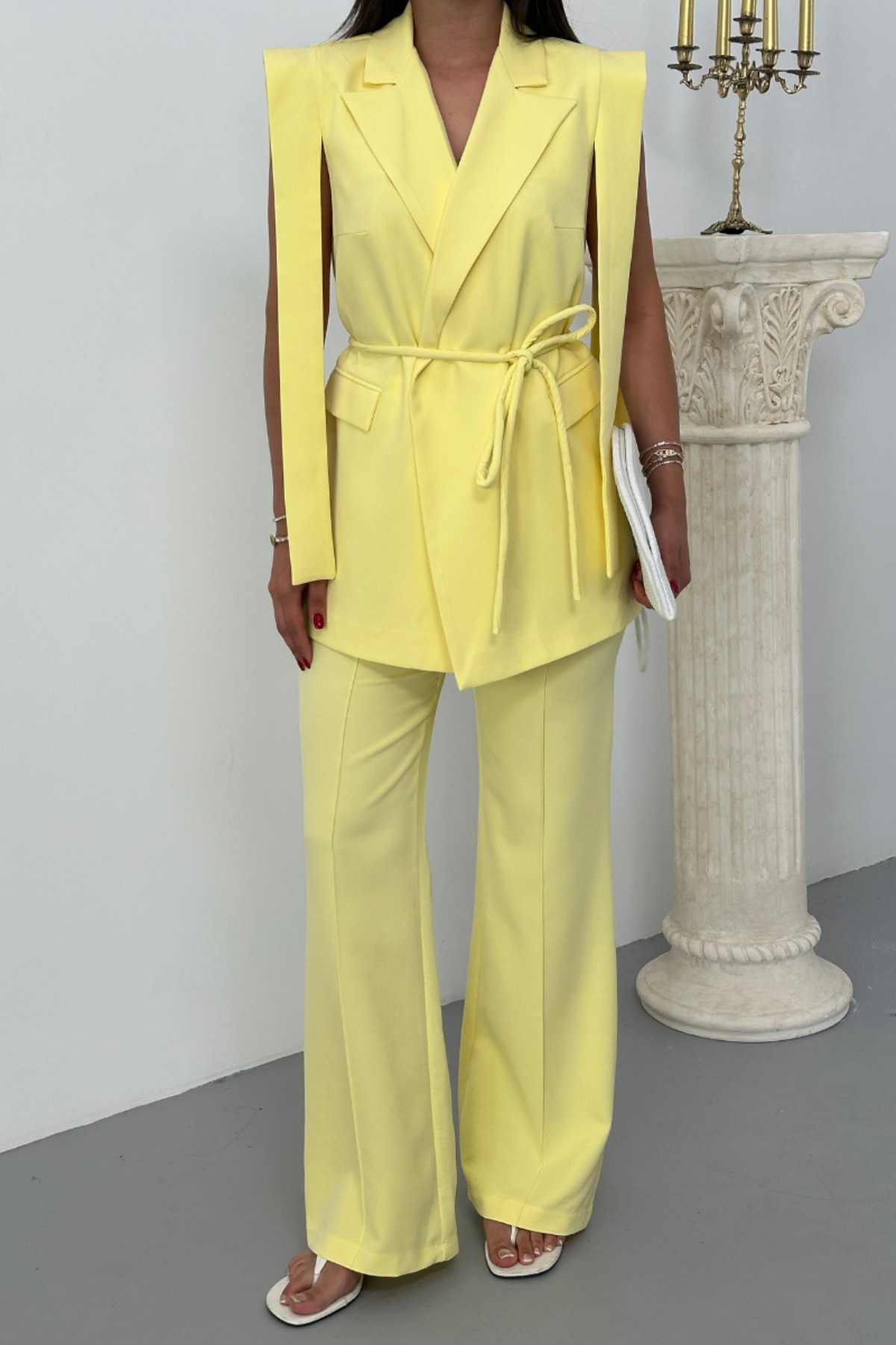 spirituel-Women's Top and Bottom Double Suit Shoulder Detailed Belted Vest Pants Suit 7