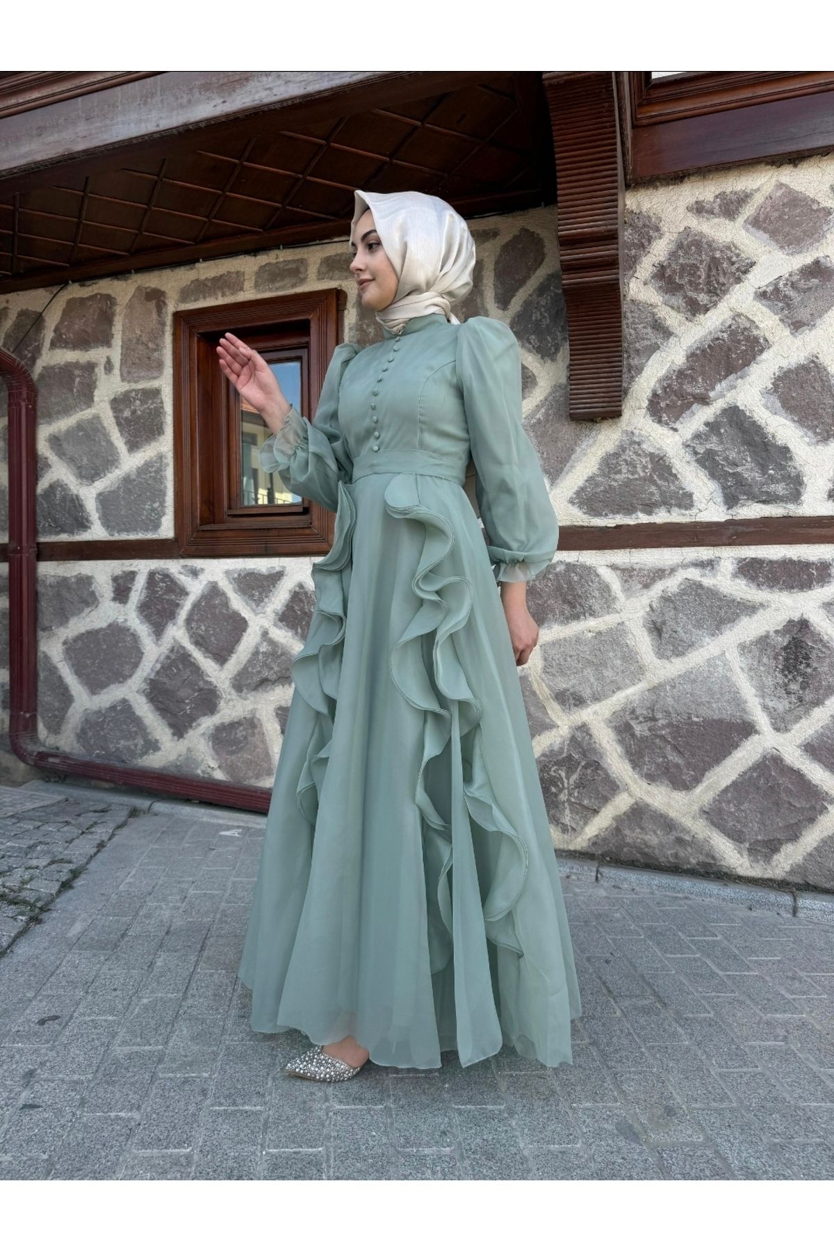 sümeyra Sultan tam boy şık abiye