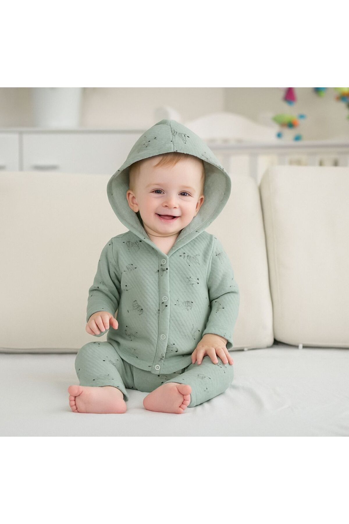 Mini Okyanus Bebe %100 Pamuk Zebra Desen Kapüşonlu Önden Çıtçıtlı Kapitone Mevsimlik Bebek Hırkası