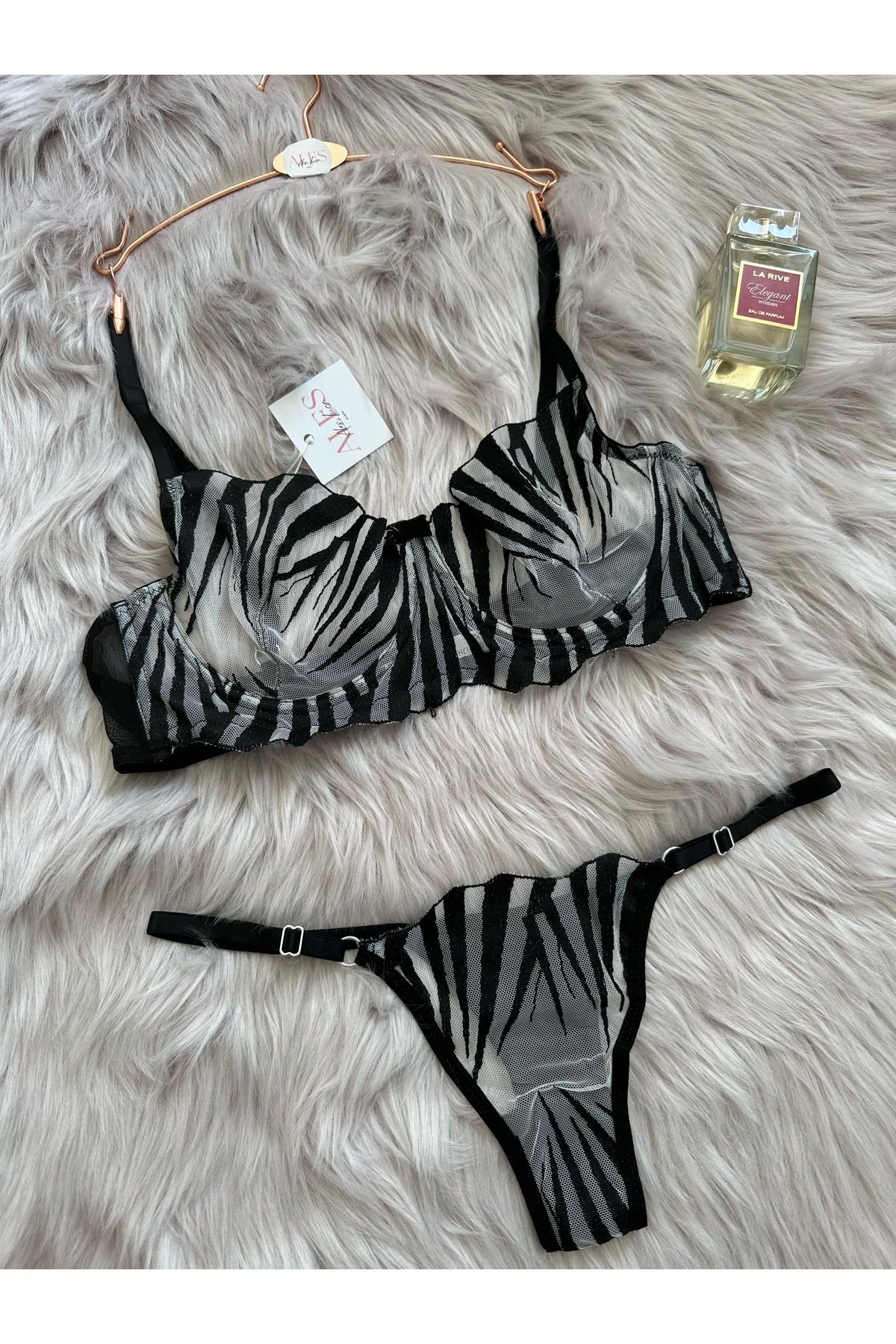 ALES Kadın Siyah Kılıç Zebra Model Transparan İç Çamaşırı Takımı Tanga