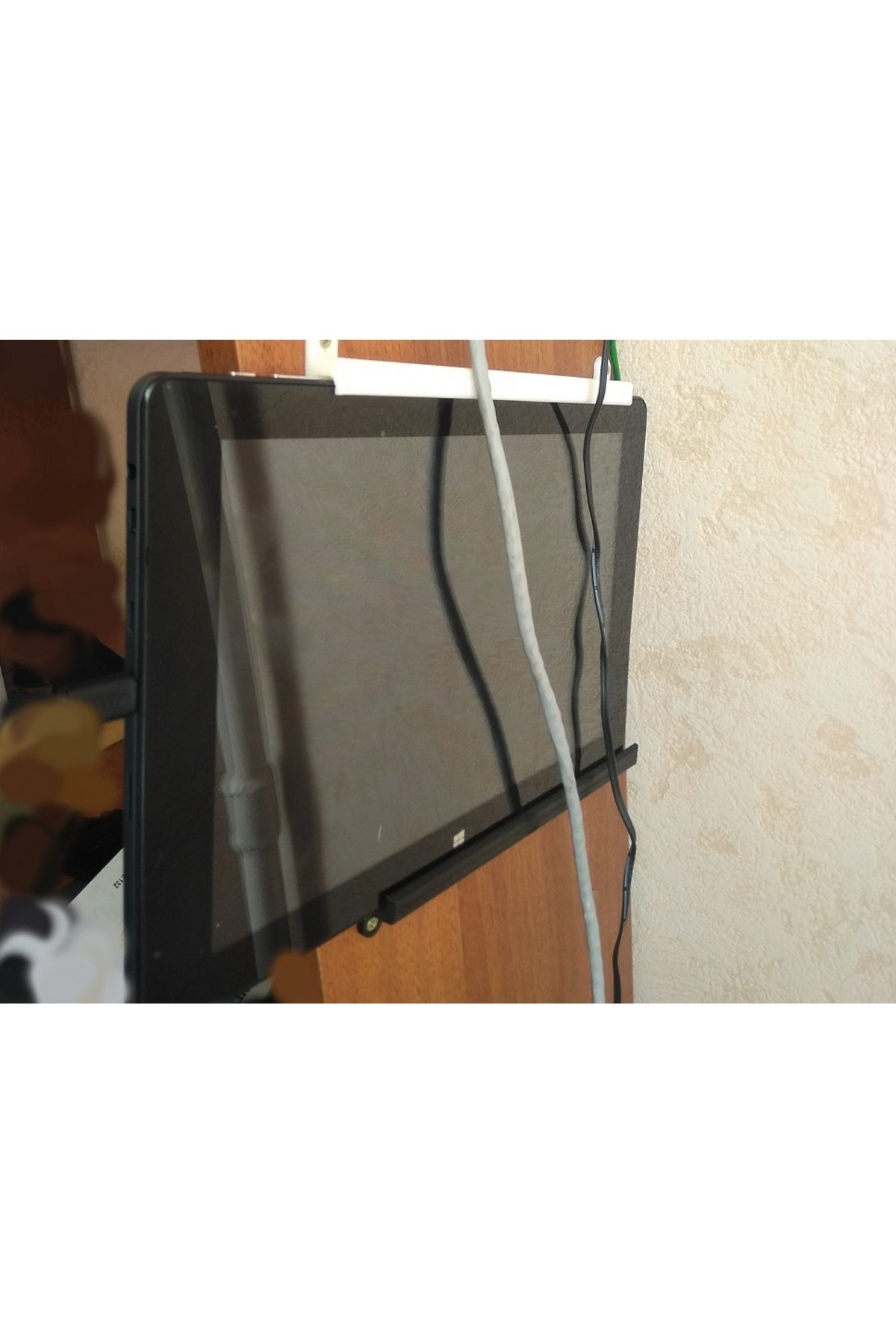 Lucest Tablet tutucu (Plastik Aparattır!!!)