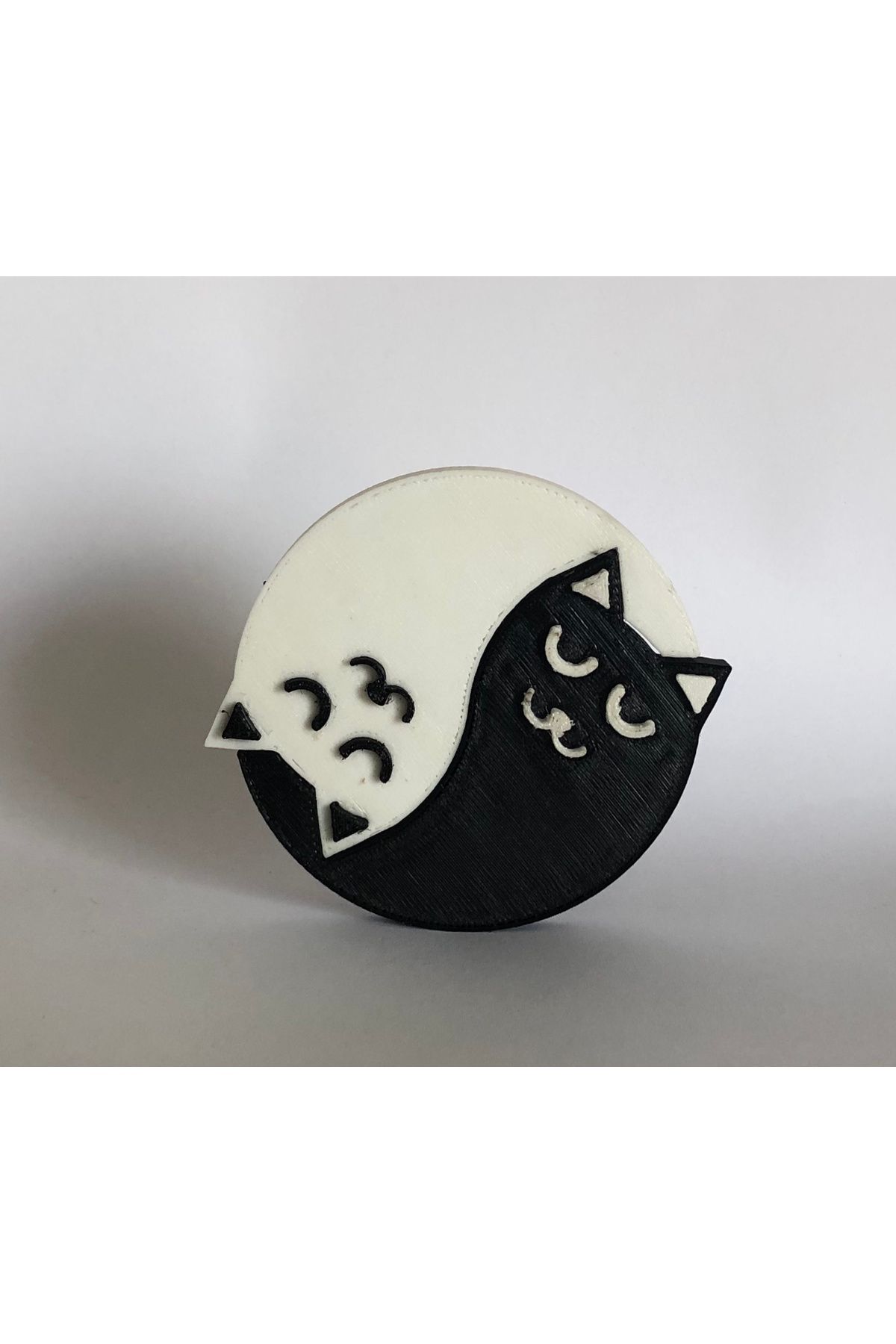 Lucest Yin-yang kedileri (Plastik Aparattır!!!)