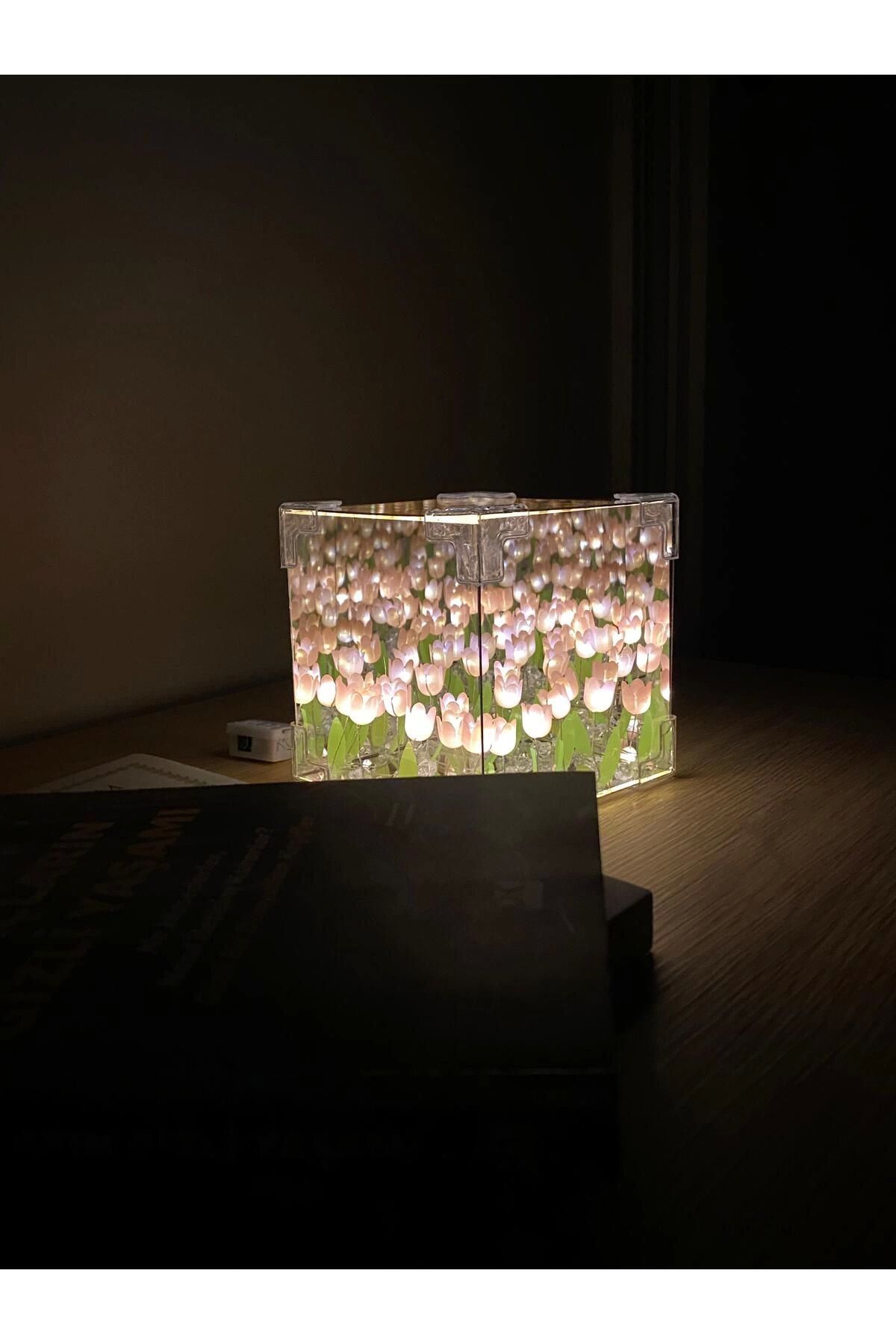 DENİZBİLİŞİM Romantik Sonsuz Laleli Küp Gece Lambası Aydınlatma Dekoratif Masa Lambası Diy