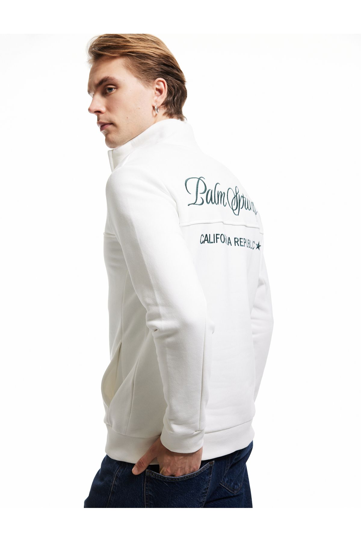 Koton İşlemeli Şardonlu Cep Detaylı Yarım Fermuarlı Sweatshirt