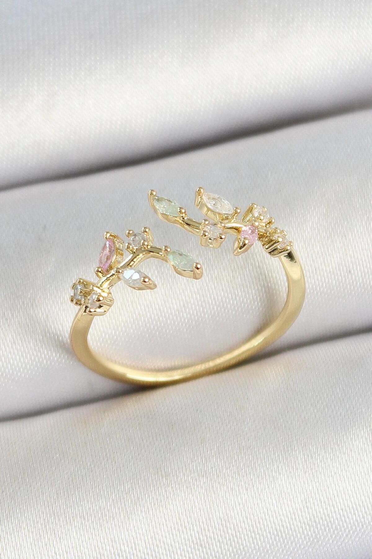 AfraBeauty 925 Ayar Paslanmaz Çelik Yaprak Figürlü Zirkon Taşlı Gold Renk Ayarlanabilir Kadın Yüzük