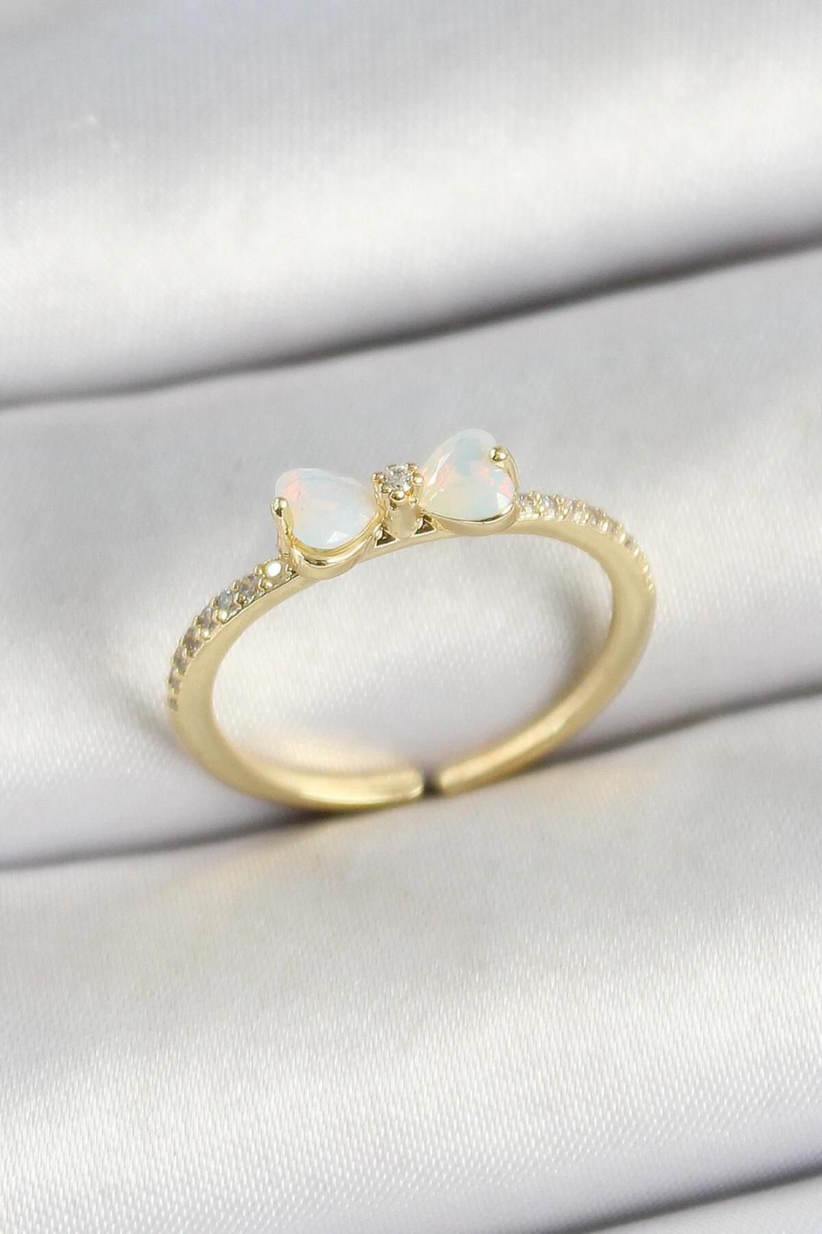 AfraBeauty 925 Ayar Paslanmaz Çelik Fiyonk Figürlü Zirkon Taşlı Gold Renk Ayarlanabilir Kadın Yüzük