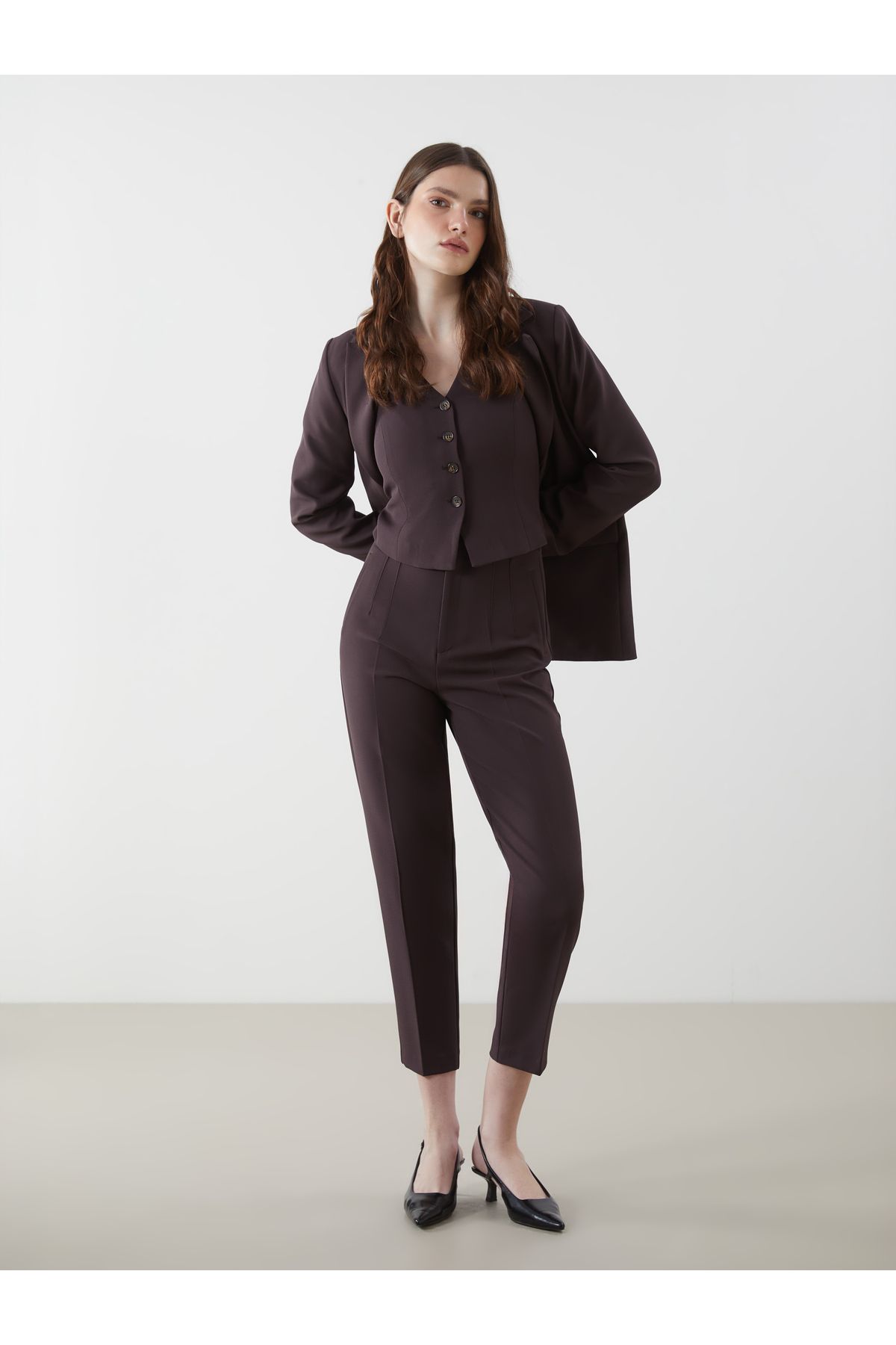 LC Waikiki Dar Fit Kadın Pantolon