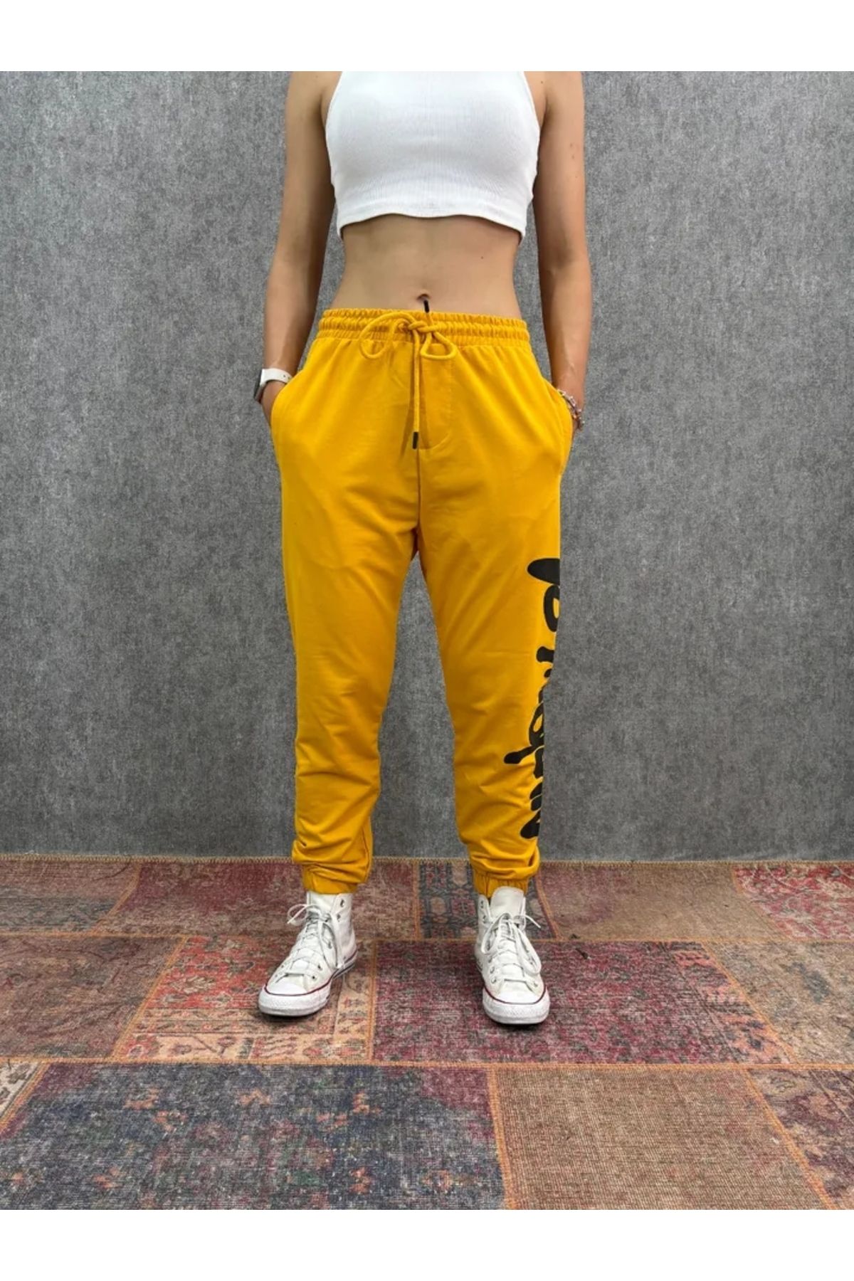 FıttingRoom Bel ve Paça Lastikli Baskılı Sarı Jogger