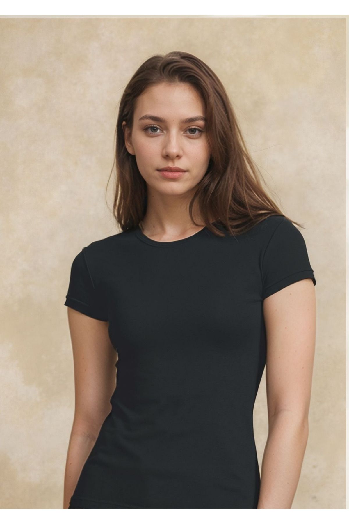 Loule Kadın Giyim Pamuklu & Elastan Sıfır Yaka T-Shirt LL.22.ILK60.001