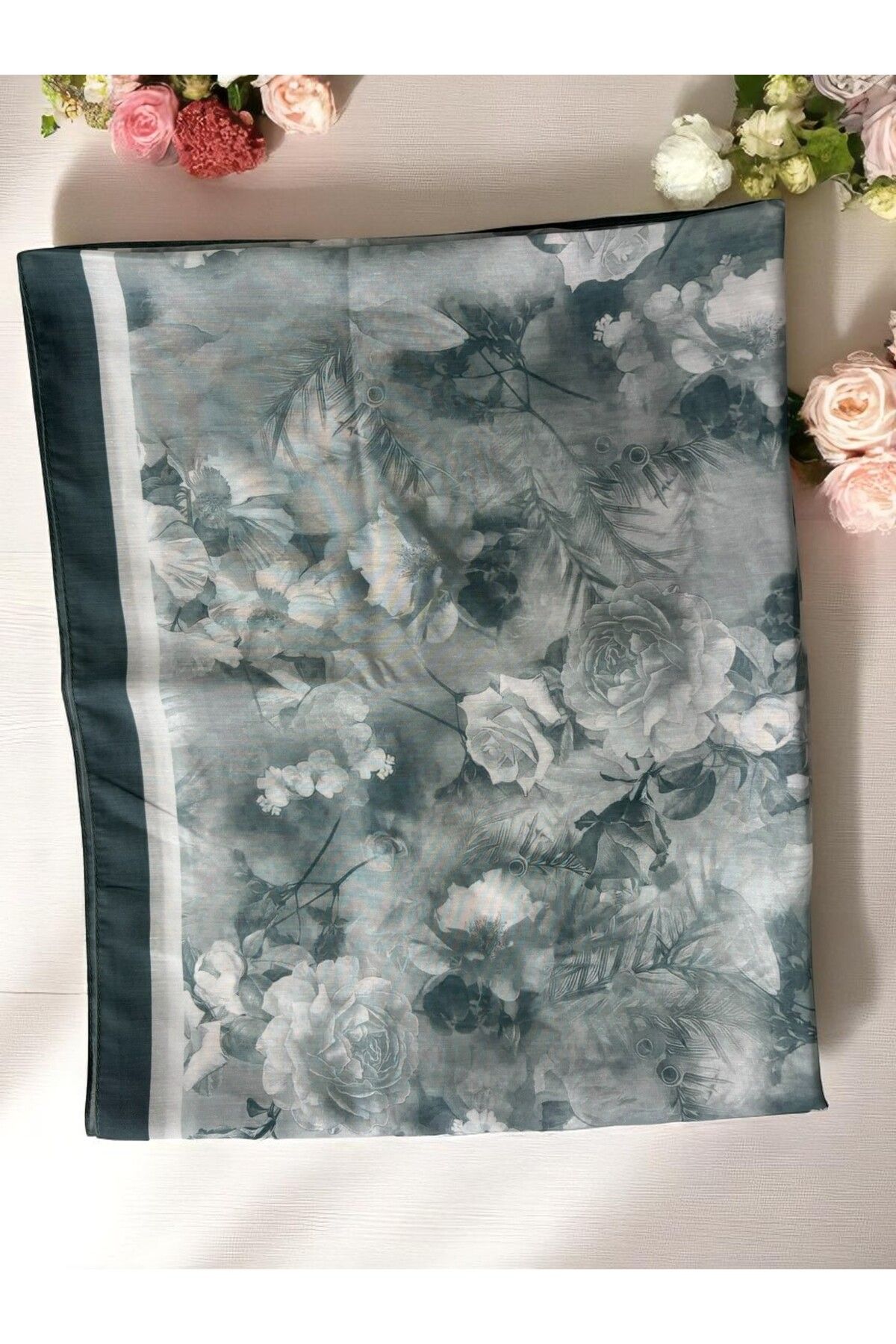 Lavena scarfs Flora Serisi Çiçekli Desen Pamuklu Dijital Soft Şal - Deniz Yeşili
