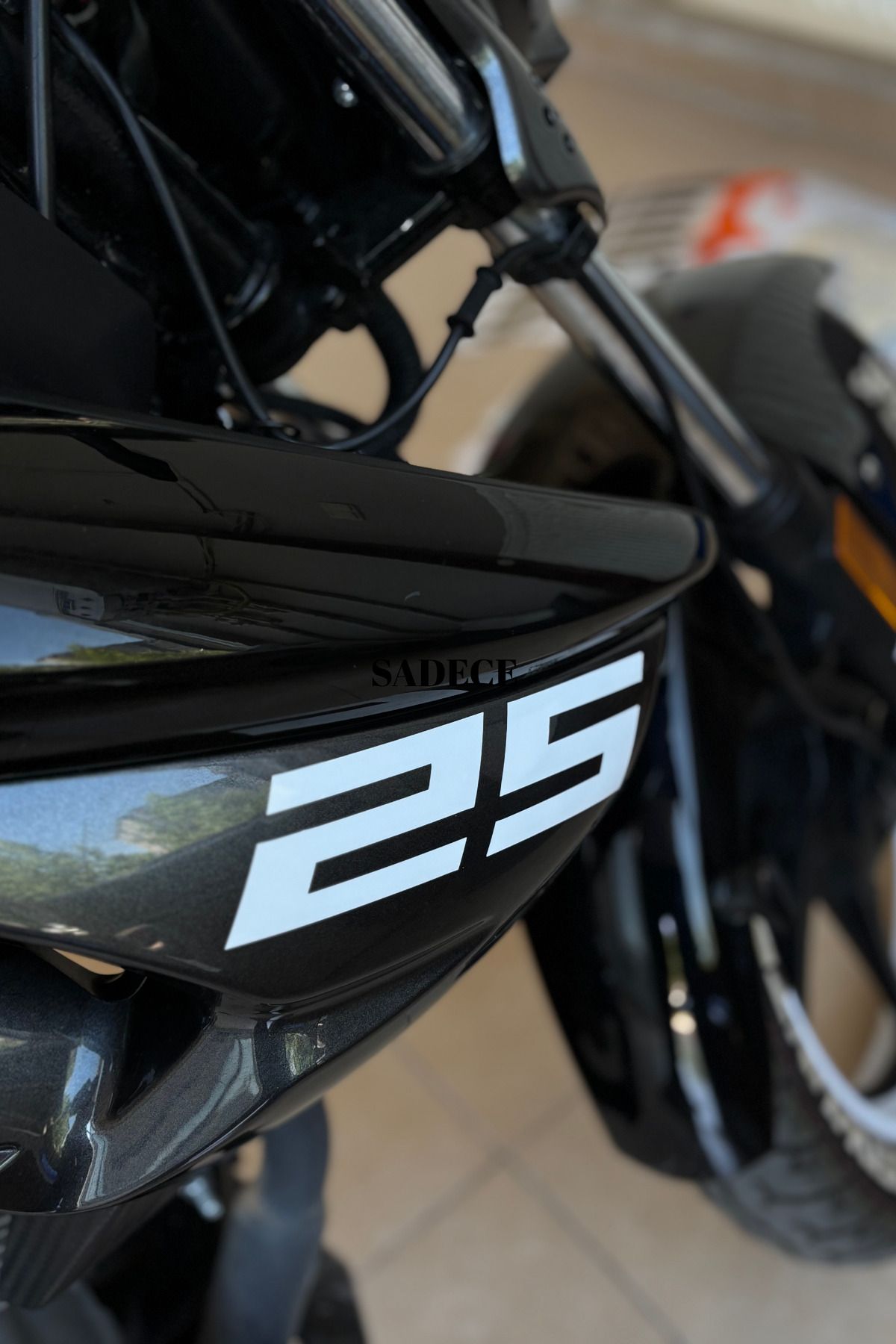 Banxtre Mondial Drift-L için Beyaz Renk Yan Grenajlar için 25 Yazısı Sticker Etiket (2 Adet)