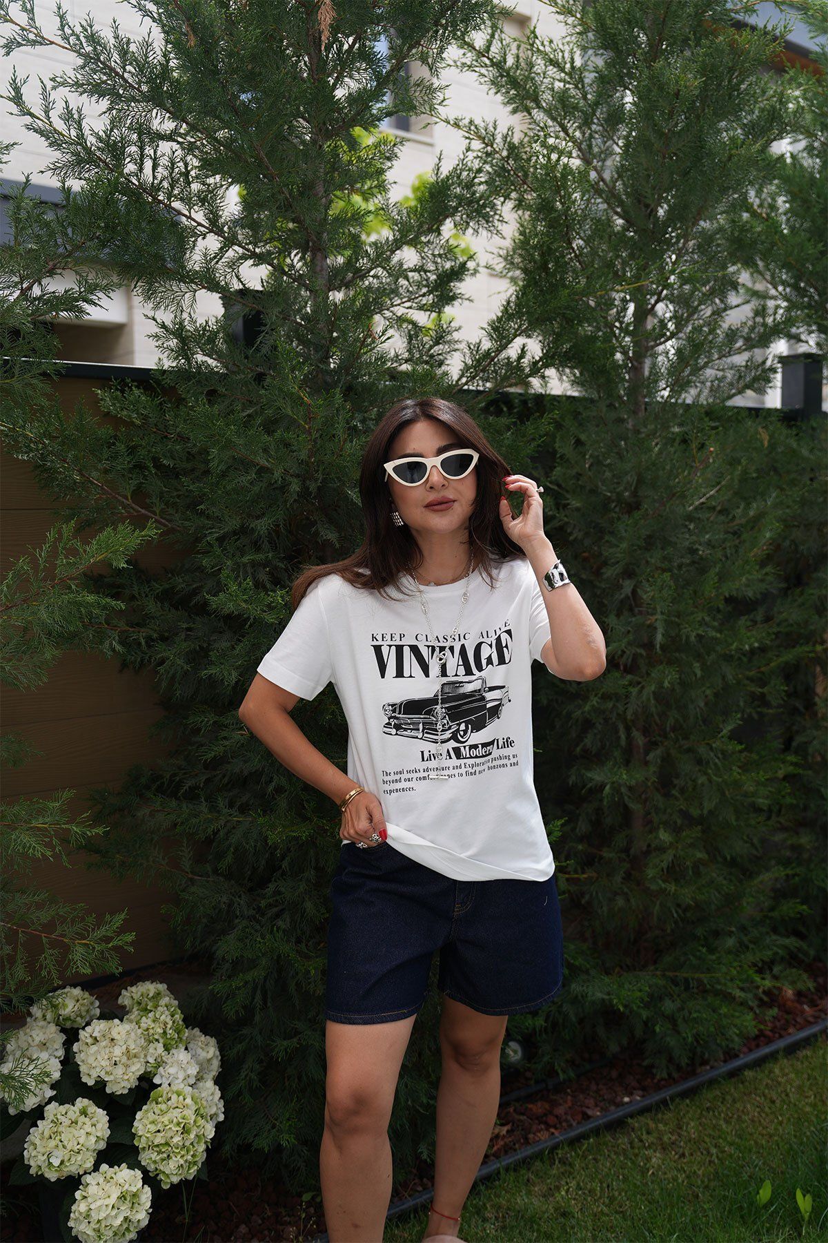 Özge Özgenç Araba Ve Yazı Baskılı Tshirt