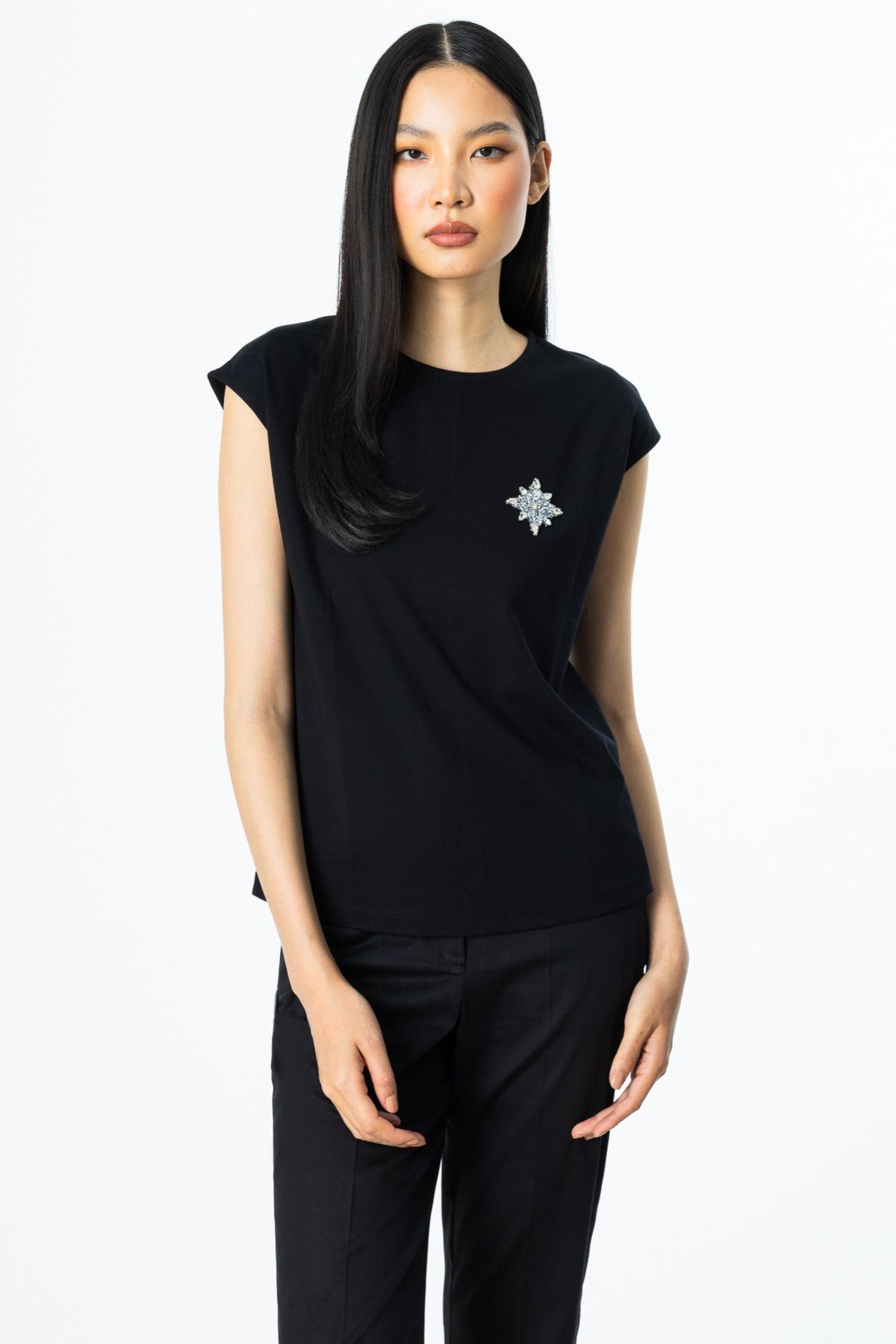 ON Aksesuar Detaylı Basic Bluz