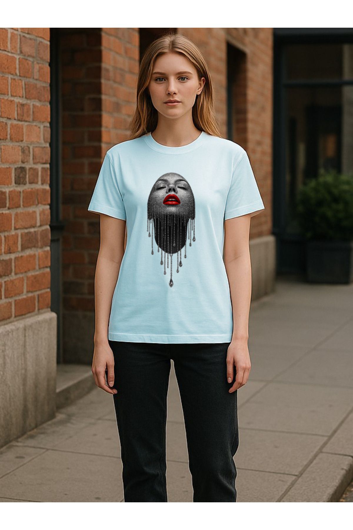 uyguntarz Unisex Pırlantalı Kadın Portresi Tasarım Basklı Tshirt