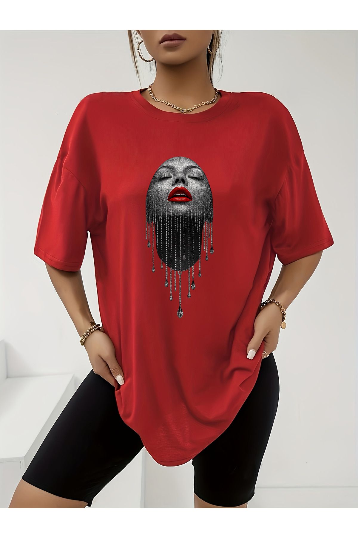 uyguntarz Unisex Pırlantalı Kadın Portresi Tasarım Basklı Tshirt