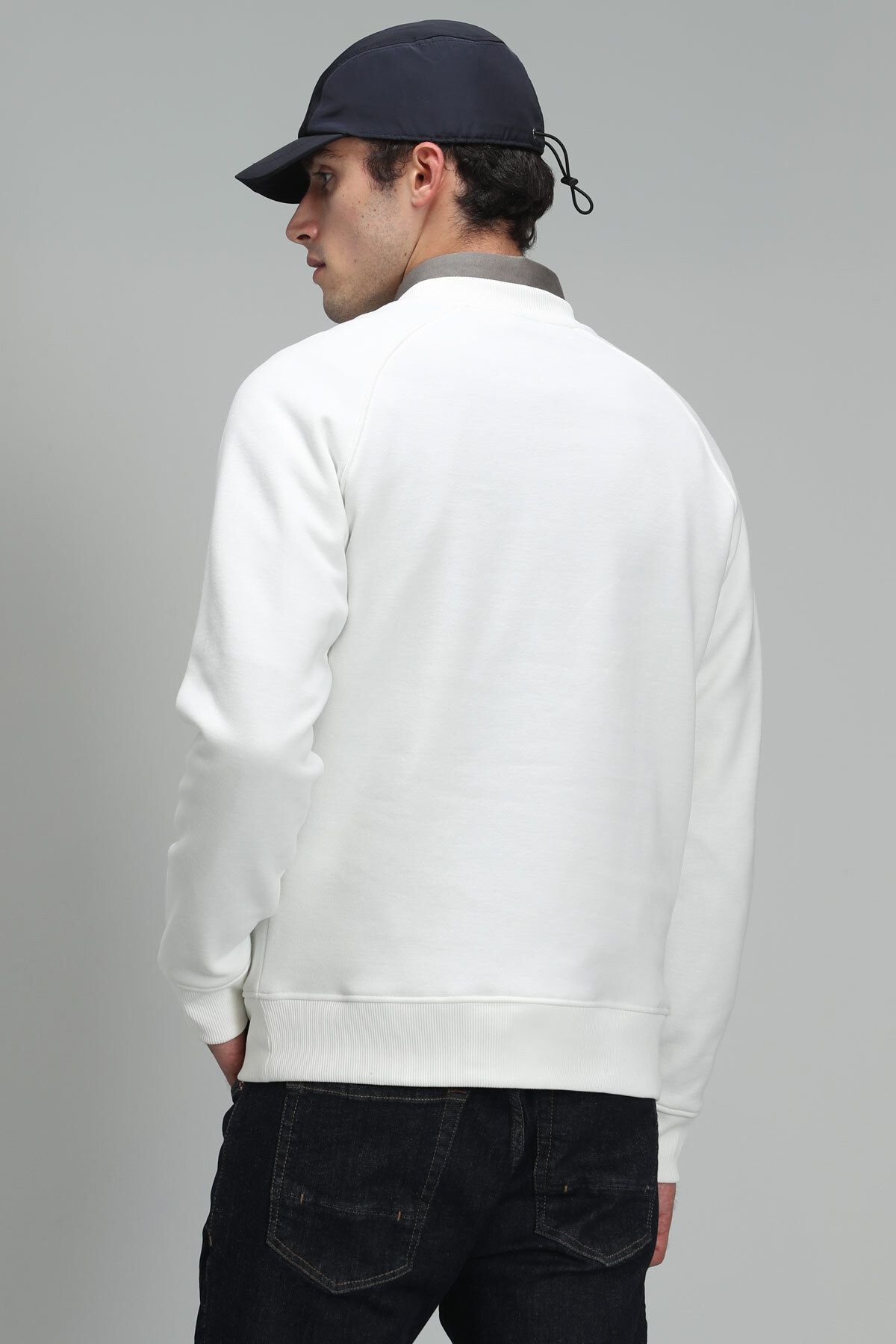 سویشرت سفید مردانه Derek Sweatshirt Broken Lufian