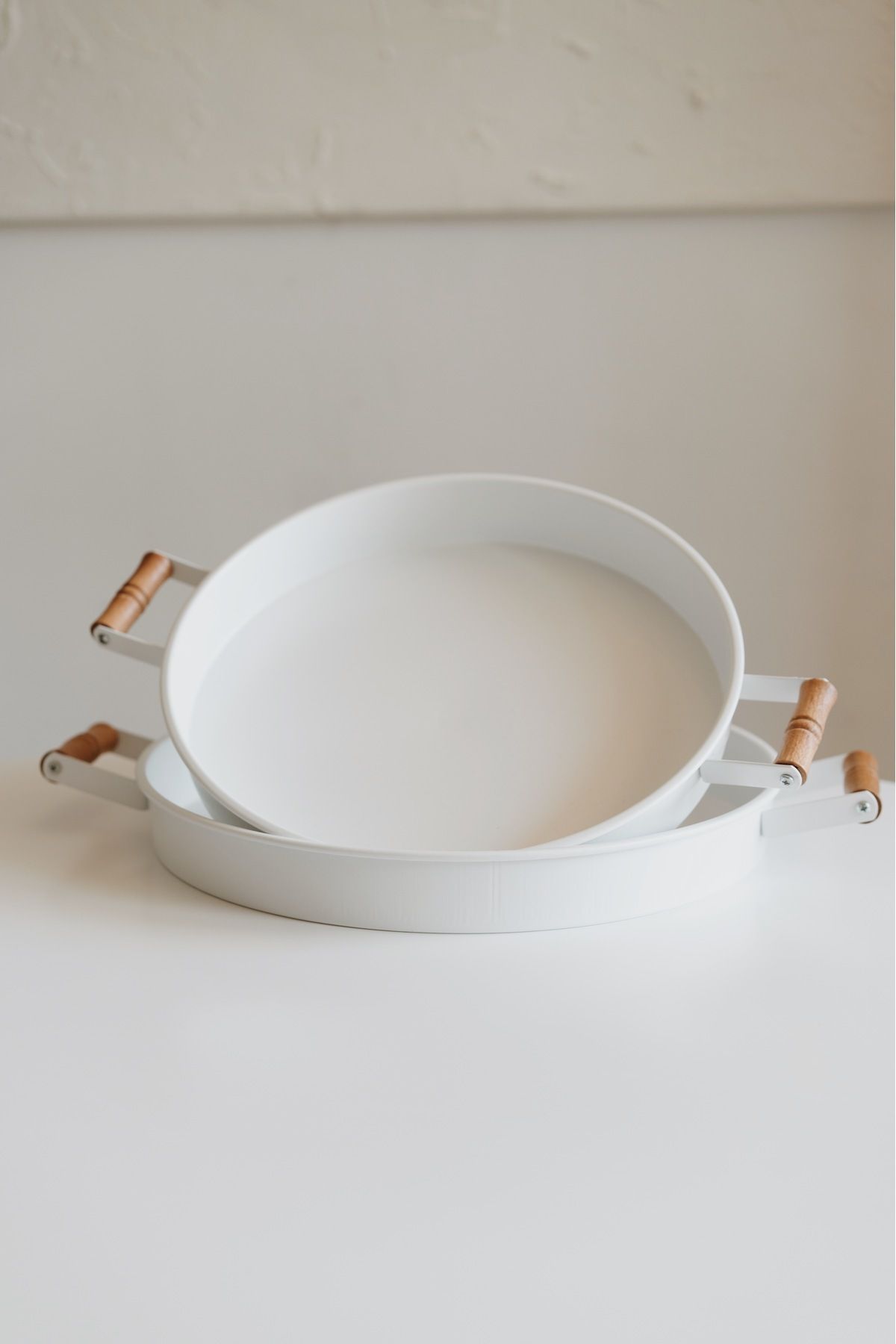 Dekorzdükkan-2-Piece Galvanized White Wooden Handle Tray (37Cm+32Cm) 2