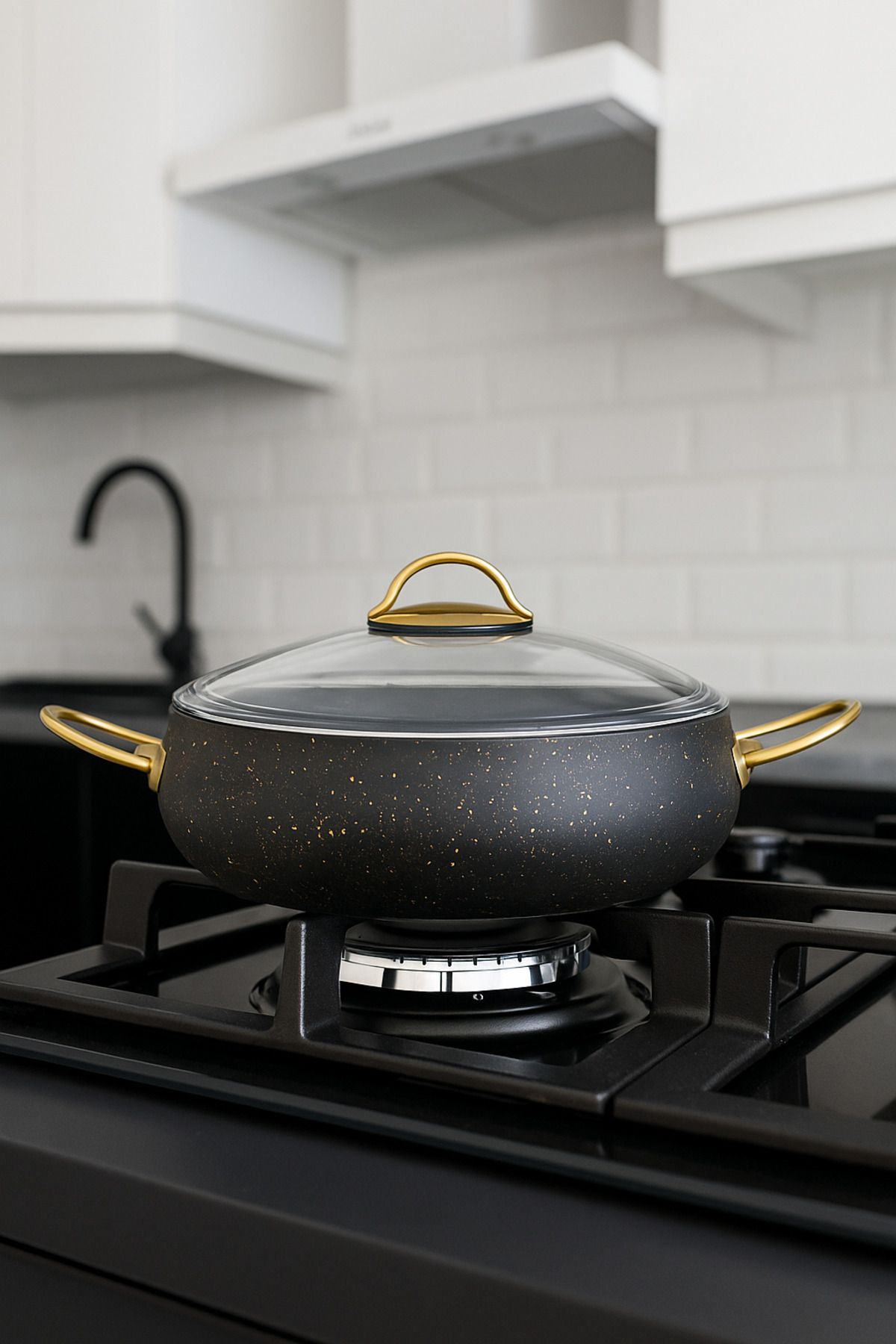 YUNUSOĞLU HOME-28 cm Flattened Stew Pot – 3.5 Liters, Gold Handle, 4 mm Granite Coating, Fireproof Non-Stick 2