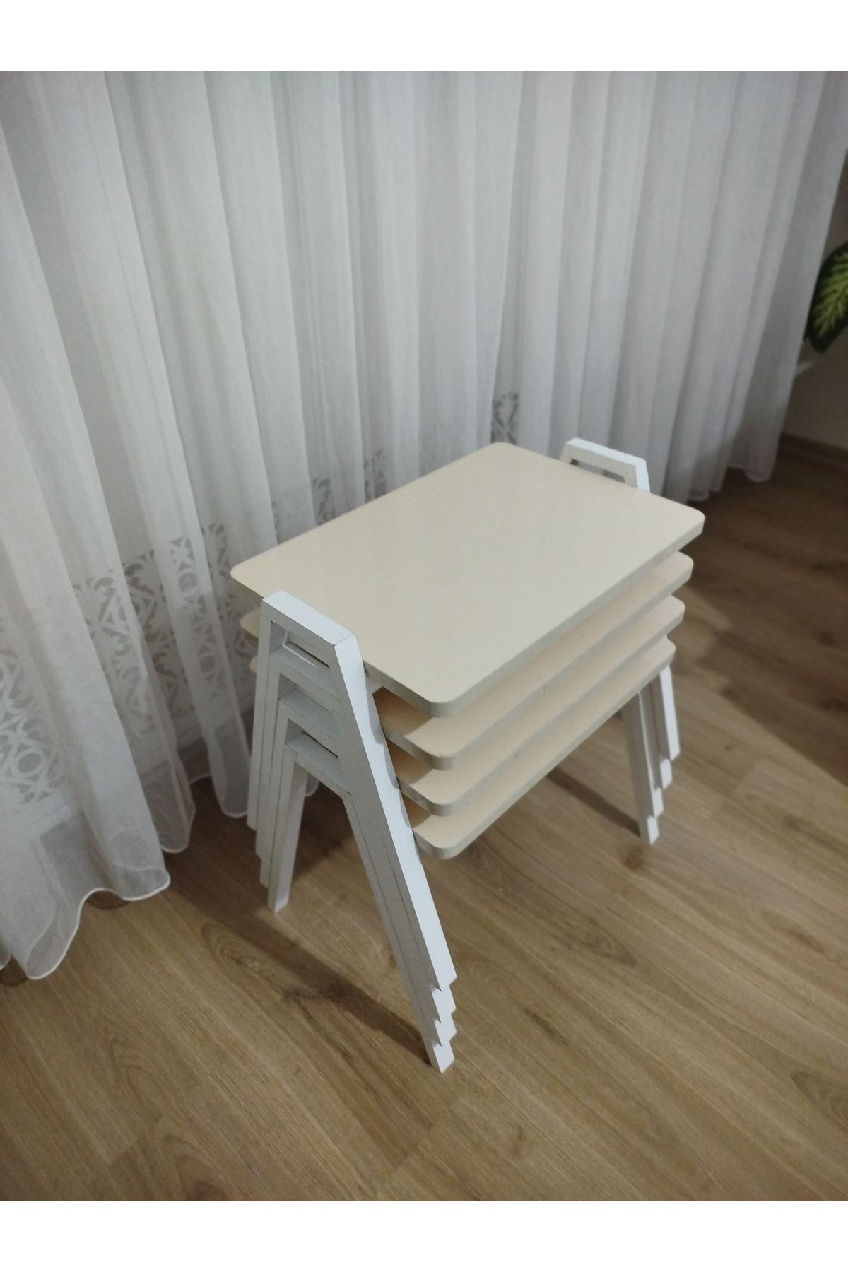 GÜVENÇ Zigon Sehpa 4'Lü Krem Tepsi Model