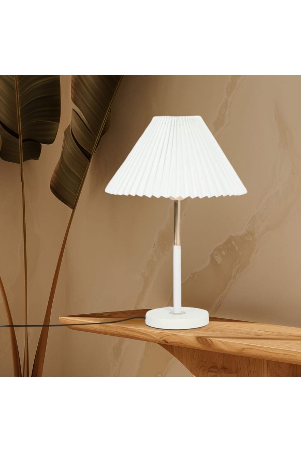 Gerenic-A distinctive lampshade with a design that adds elegance and sophistication to the surrounding decor. 1