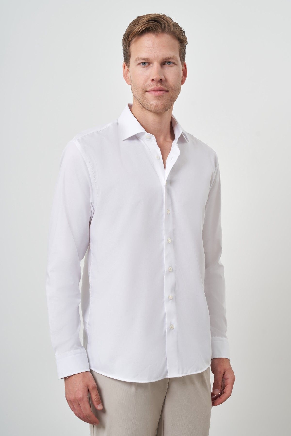 Morven Erkek Beyaz Pamuk Trend Slim Fit Dar Kesim Non Iron Gömlek
