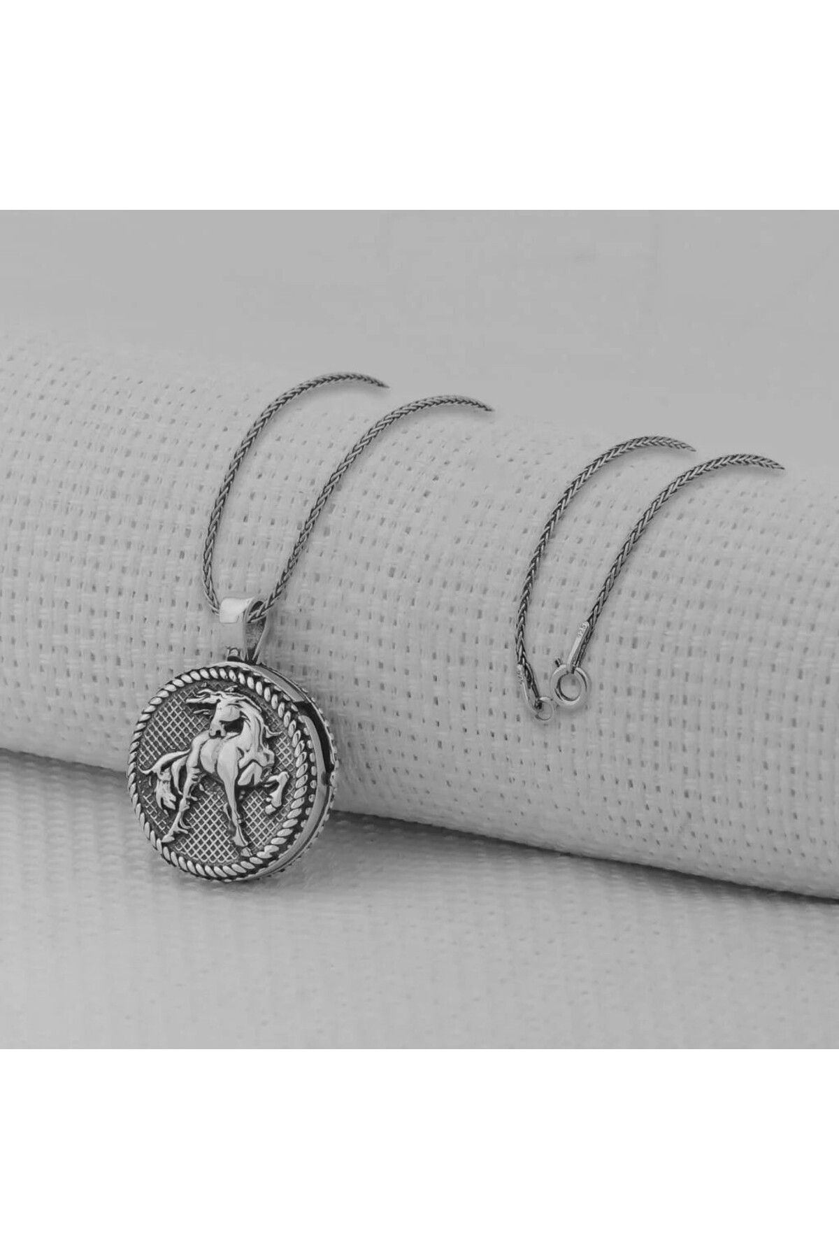 shop İçi Açılabilir Şans Nalı 925 Ayar Gümüş Erkek Kolye