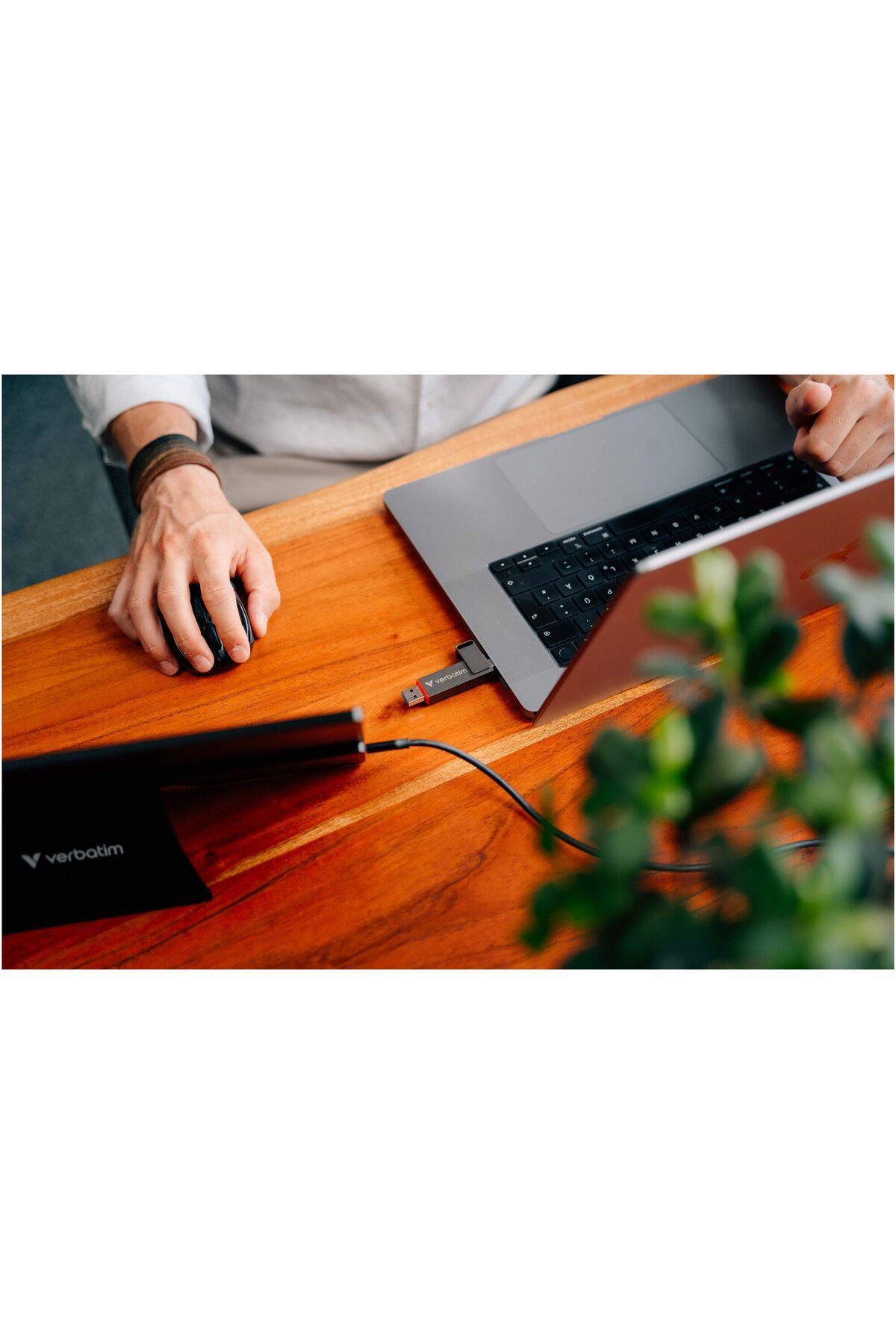 Verbatim-Verbatim Memory Stick dual connectivity, USB-C/USB-A, 256GB, SSD level performance 3