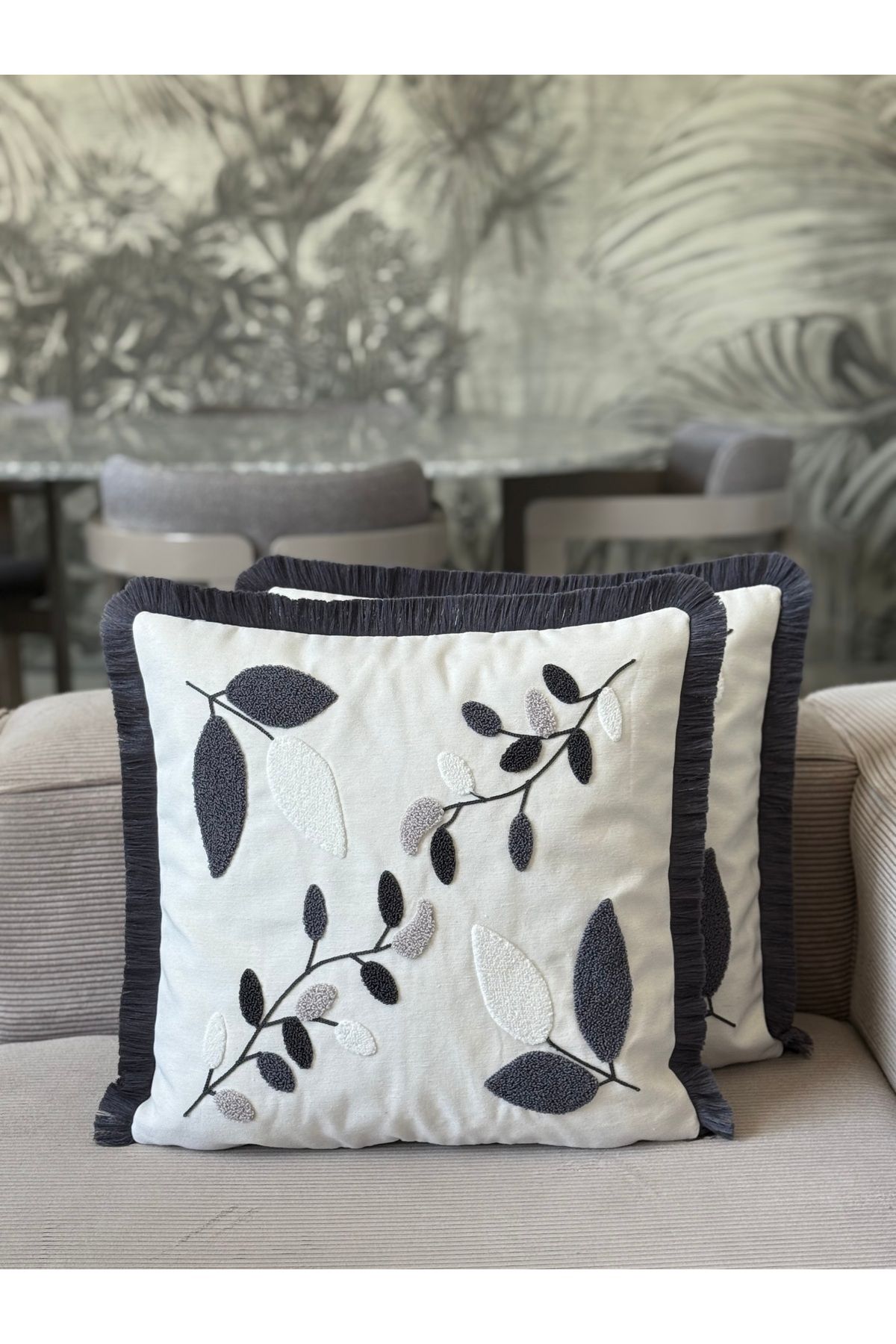 Skhome Yaprak Punch İşlemeli Saçaklı Kırlent Kılıfı 1 Adet 43x43cm(SPNC-18)