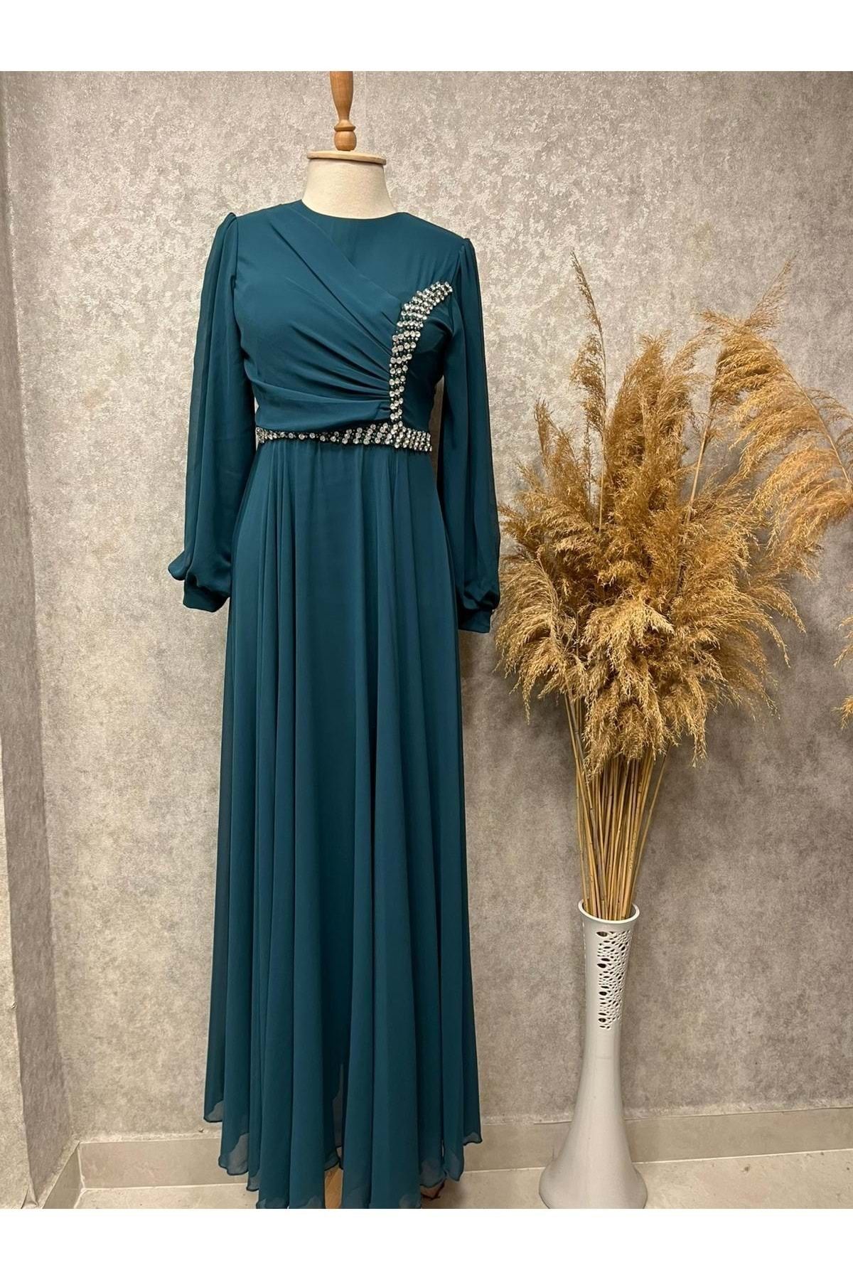 Tane 25Y4636 ELBİSE ABİYE ŞİFON BEL VE GÖĞÜS TAŞ İŞLEMELİ ZÜMRÜT