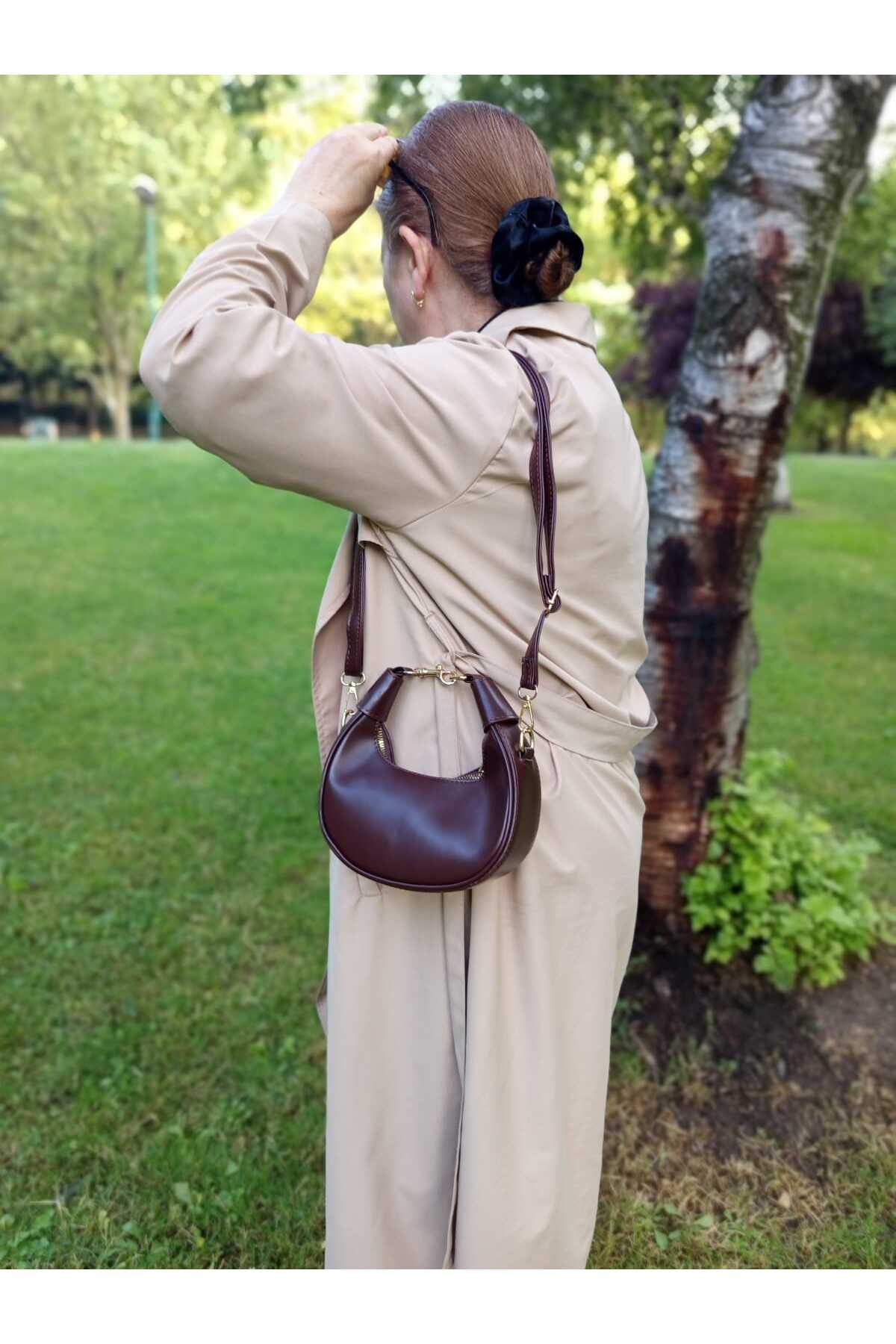 EG BAGS Betty Model Mat Kadın El ve Omuz Çantası