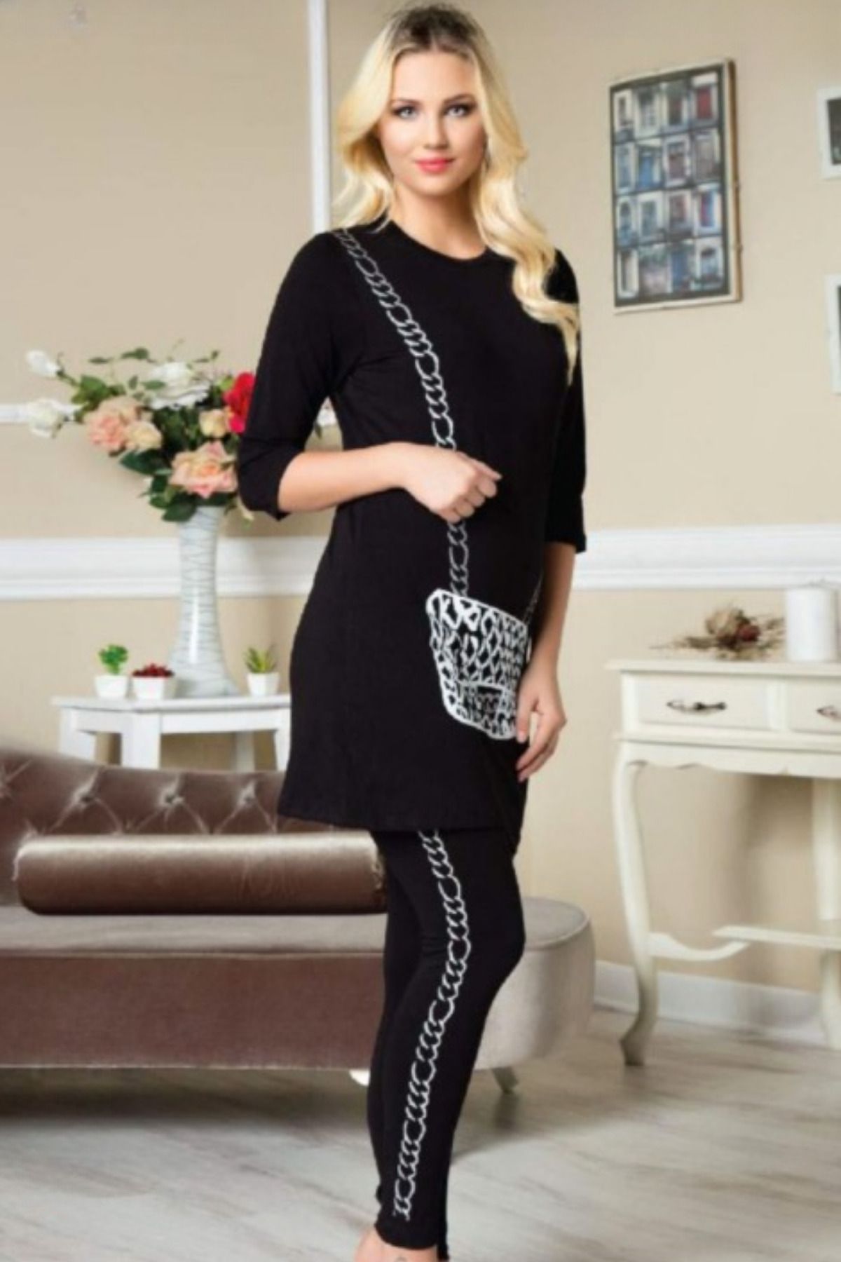 Altınay Kadın Siyah Kapri Takım T-shirt & Tayt - %90 Pamuk (Lilitime)