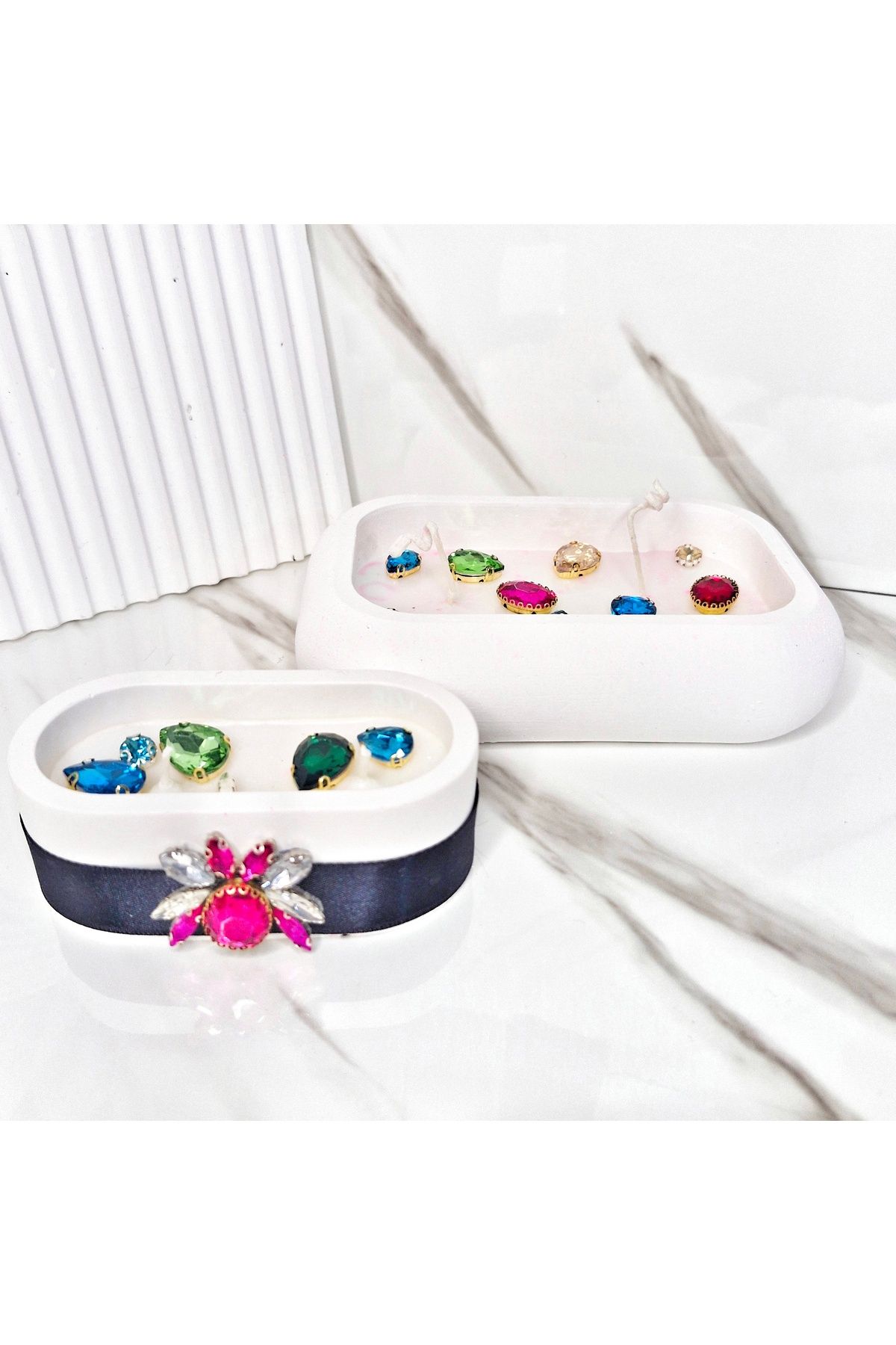 Pegubabycollection 2 li Set Arı Figürlü Kristal Taşlı Özel Tasarım %100 Doğal Soya Wax Mum