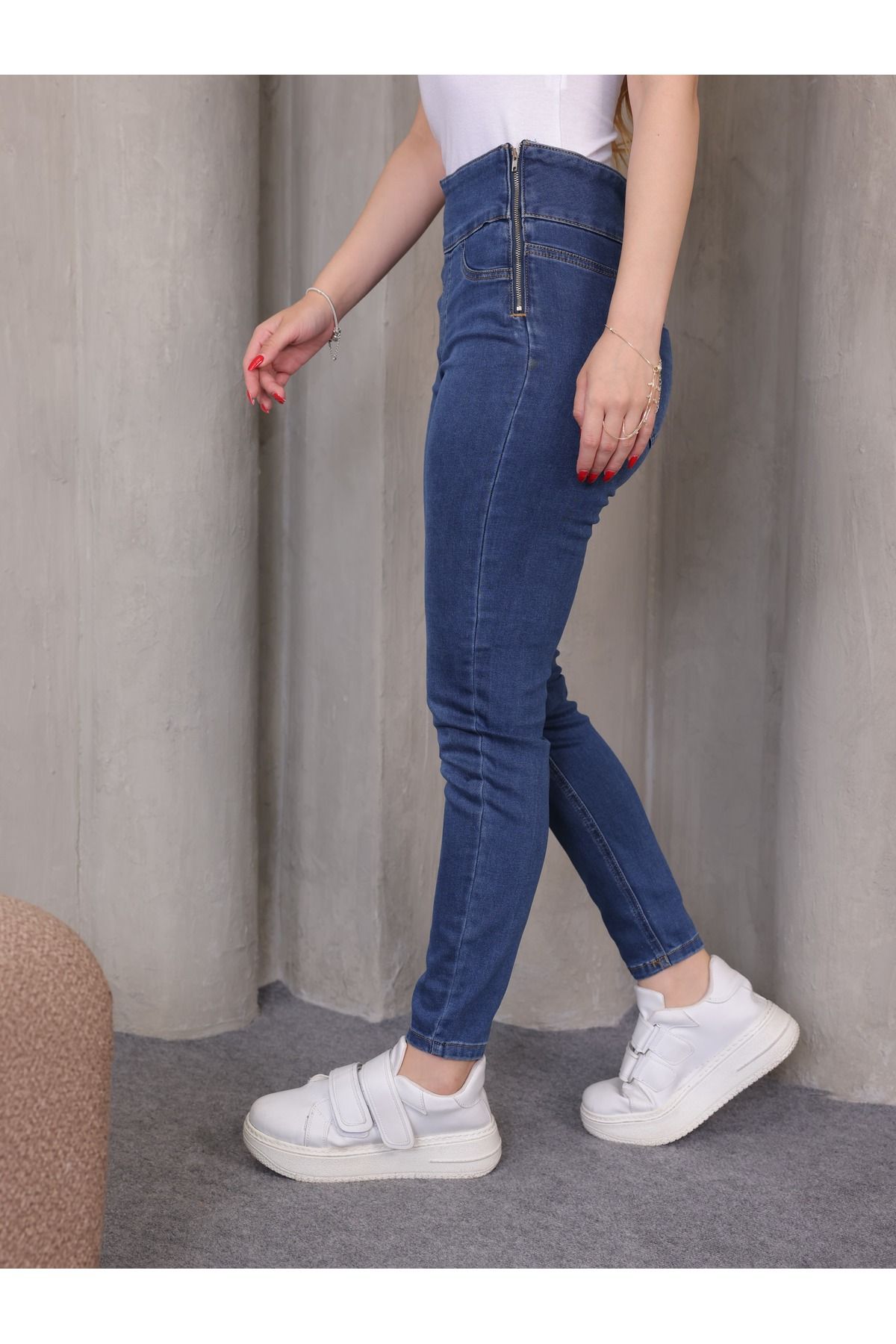 MISS MERCAN Kadın Yüksek Bel Likralı Dar Kot Pantolon Solmaz İnceltici Etki