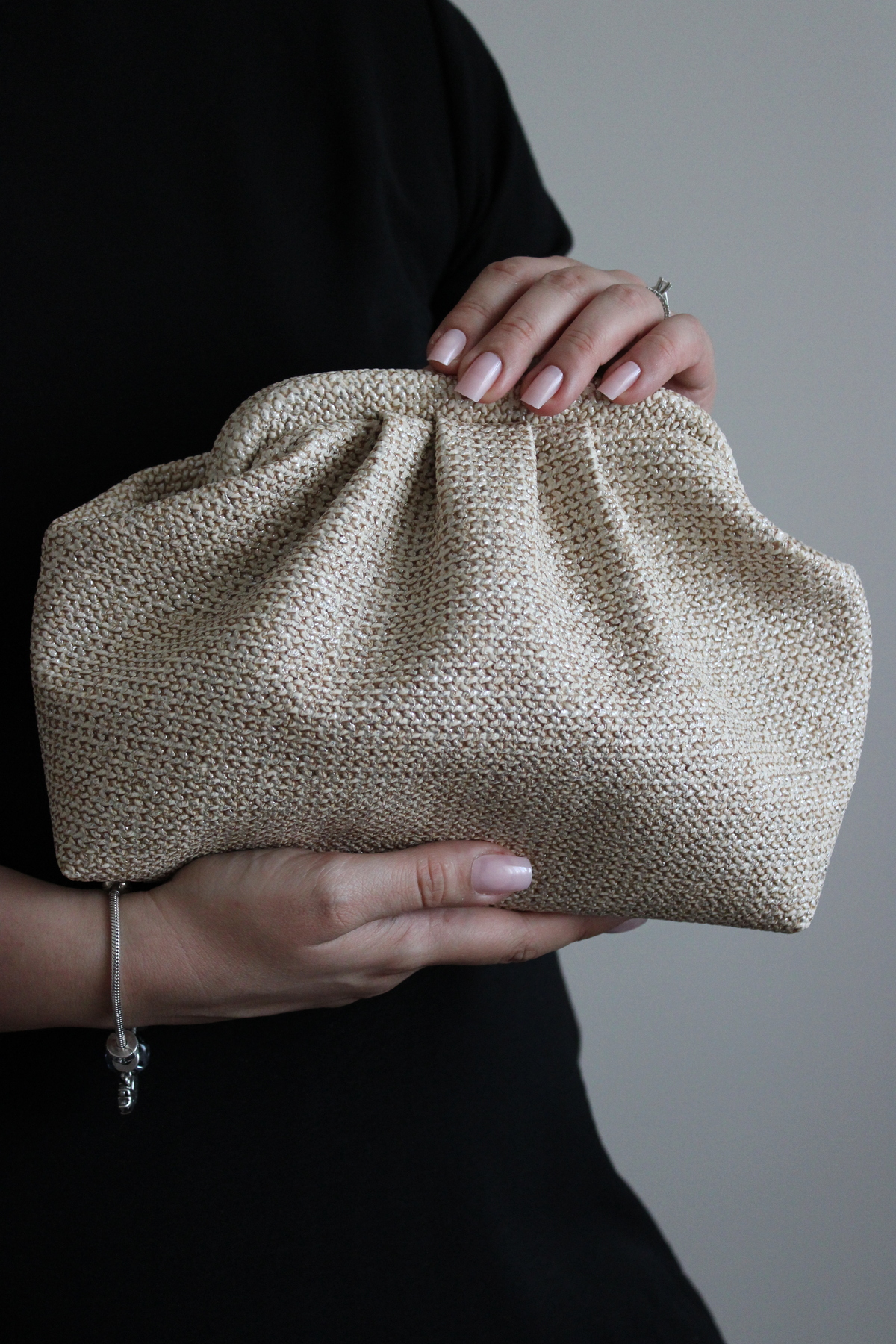 Mimoza Kadın Krem Hasır Görünümlü Suni Deri Clutch Çanta, El Ve Çapraz Askılı, Astarlı görsel 4