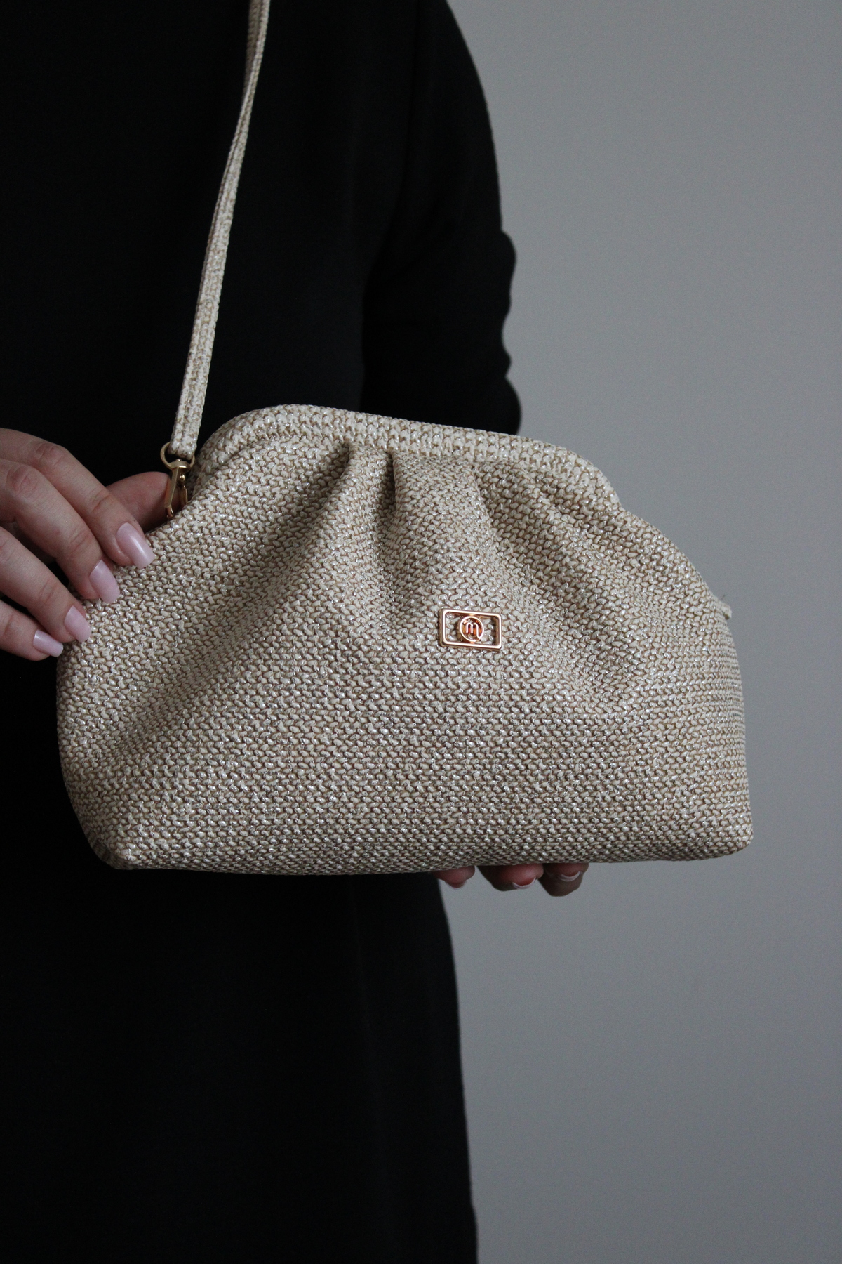 Mimoza Kadın Krem Hasır Görünümlü Suni Deri Clutch Çanta, El Ve Çapraz Askılı, Astarlı görsel 3