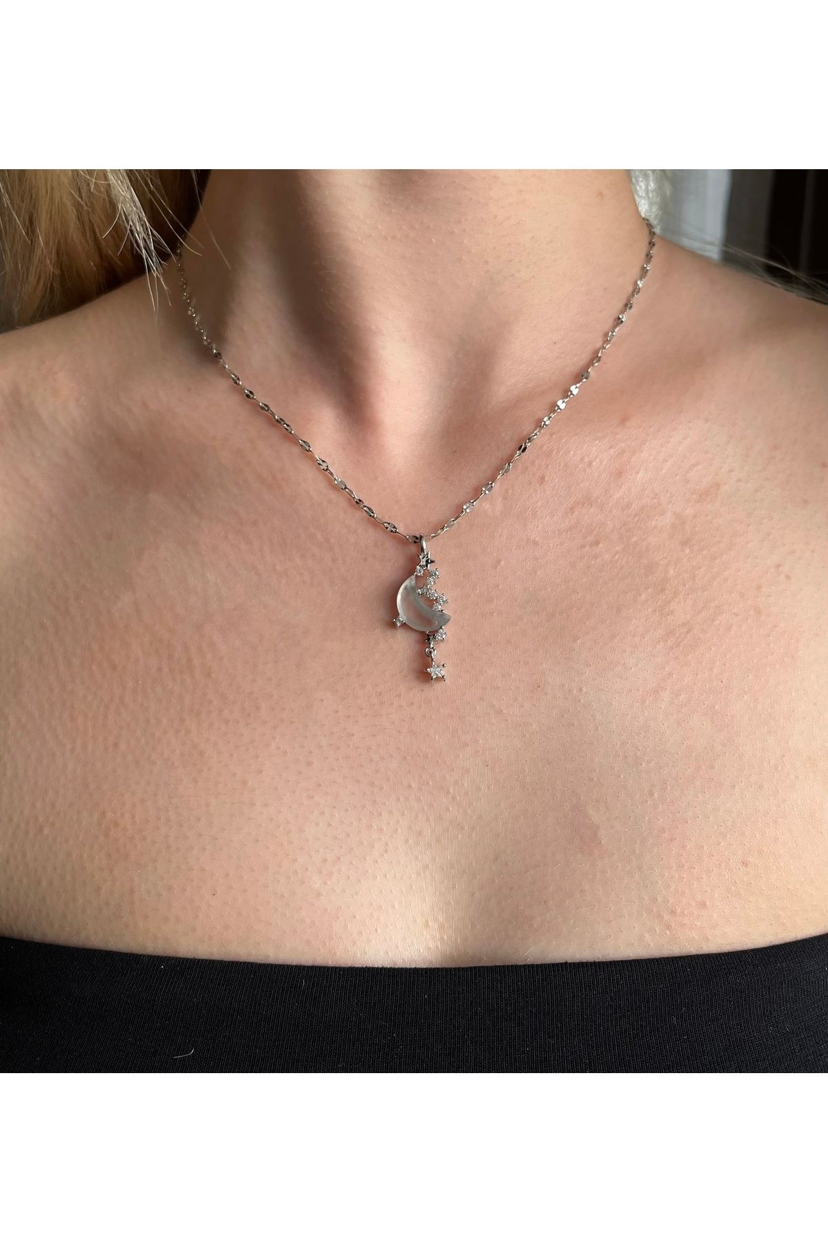 B&E SHİNE JEWERLY Kararmaz Çelik Ay Yıldız Detay Kolye