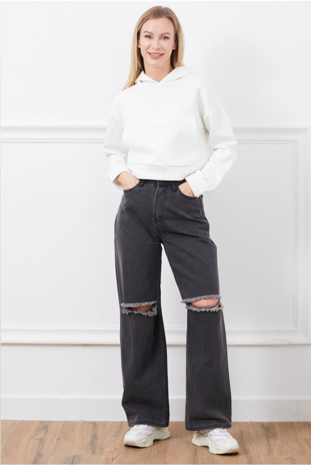 shop Kanguru Cepli Crop Sweatshirt