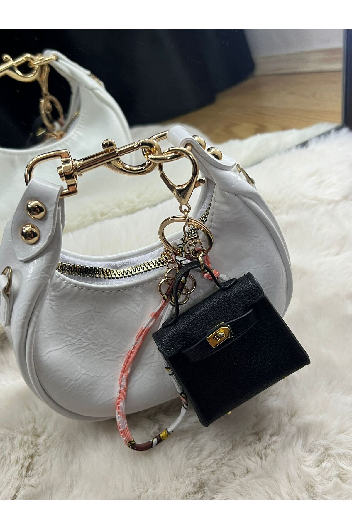 olivia gate Kelly model charm çanta süsü