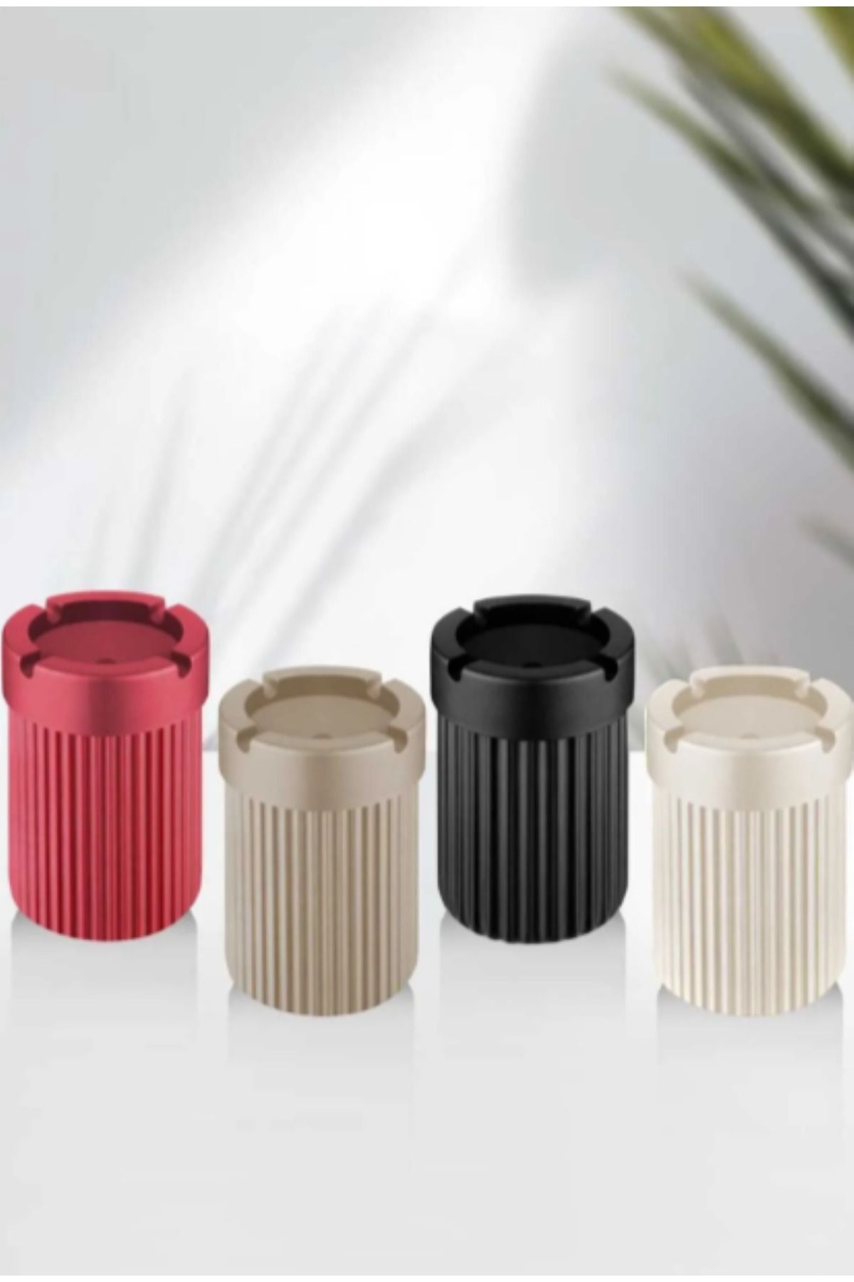 sevgiliatolyemm mutluluk getirmesi dileğiyle 4 Adet Plastik Kokusuz Küllük Şık Tasarım